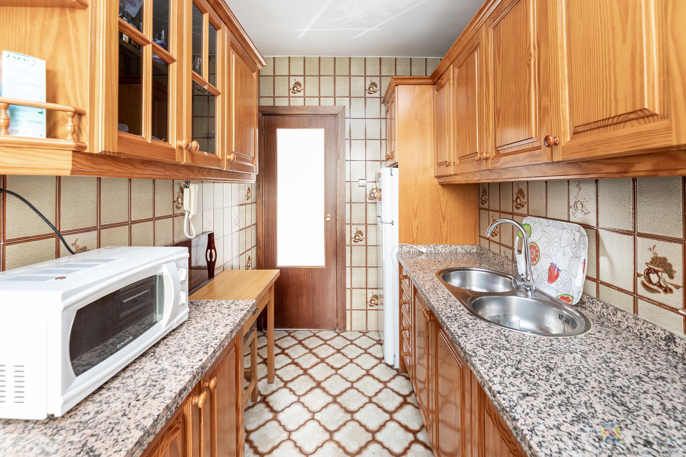 For sale of apartment in Granada