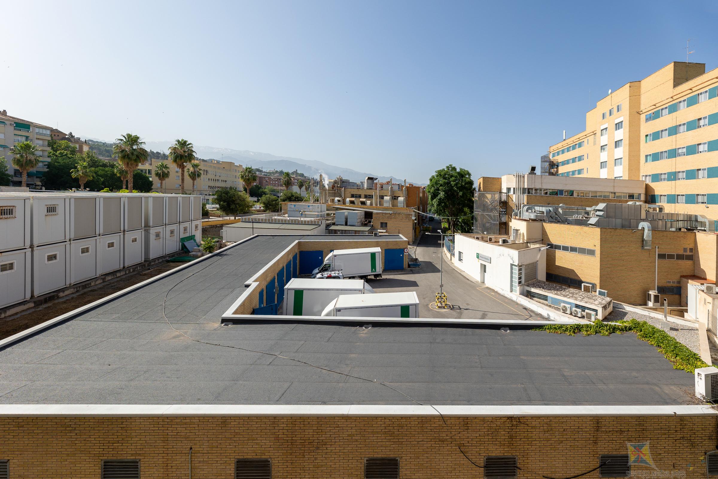 For sale of apartment in Granada