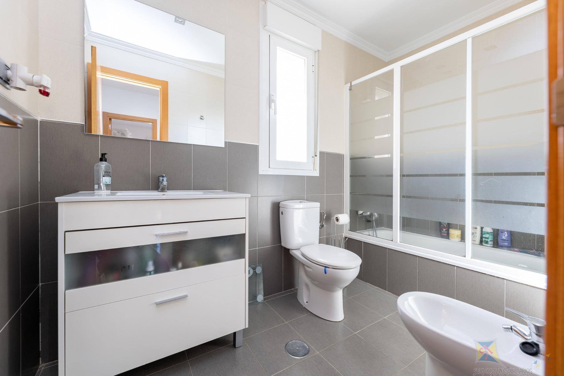 Venta de casa en Alhama de Granada