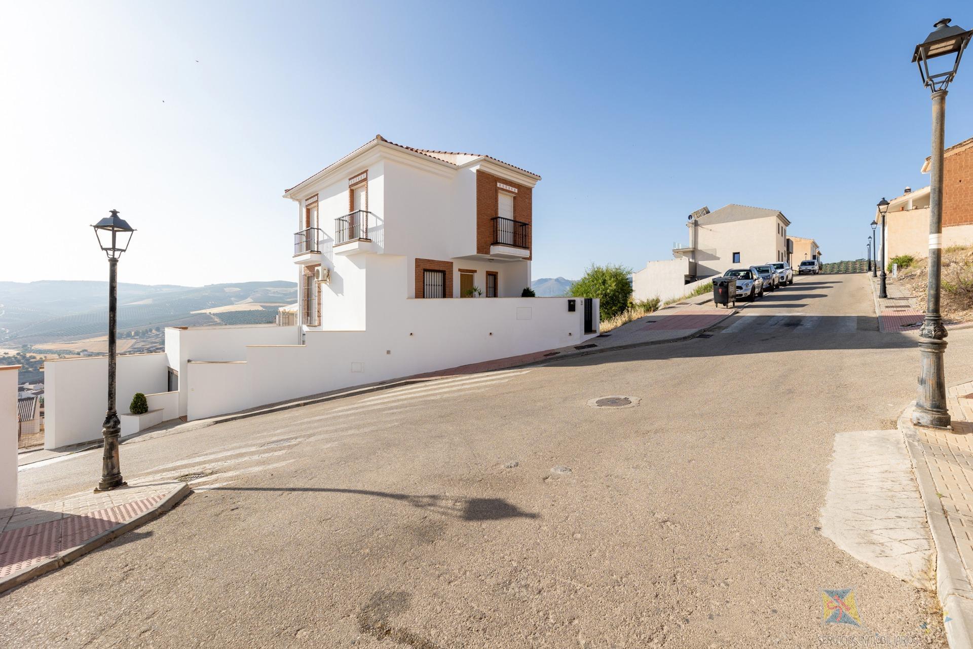 Venta de casa en Alhama de Granada