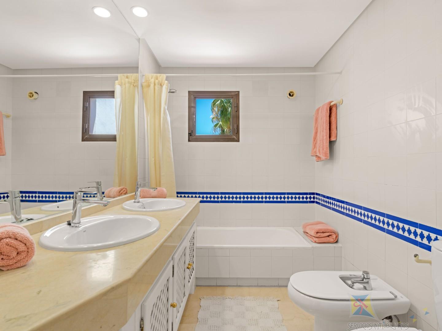 Venta de apartamento en Benahavís