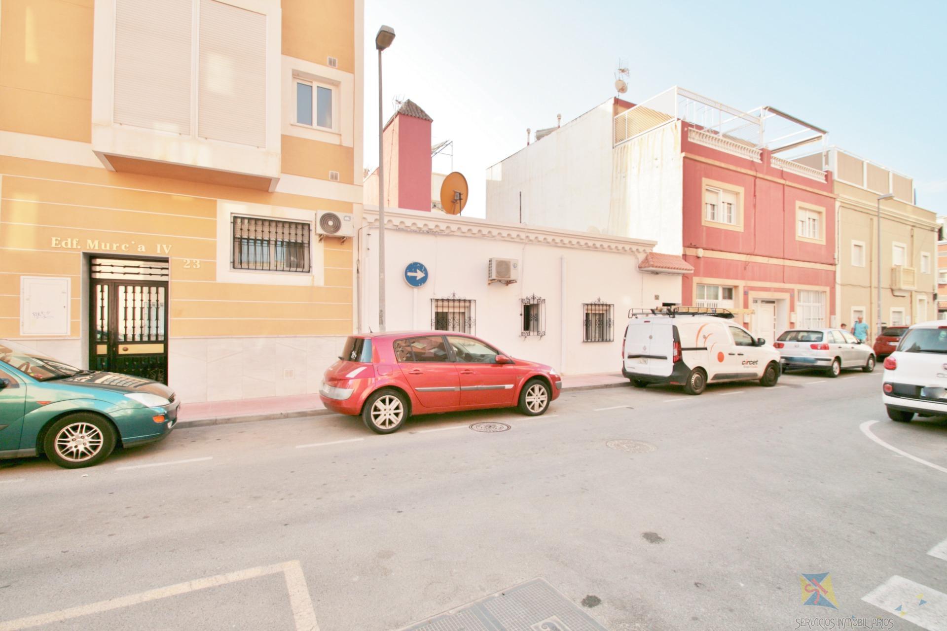 Venta de casa en Almería