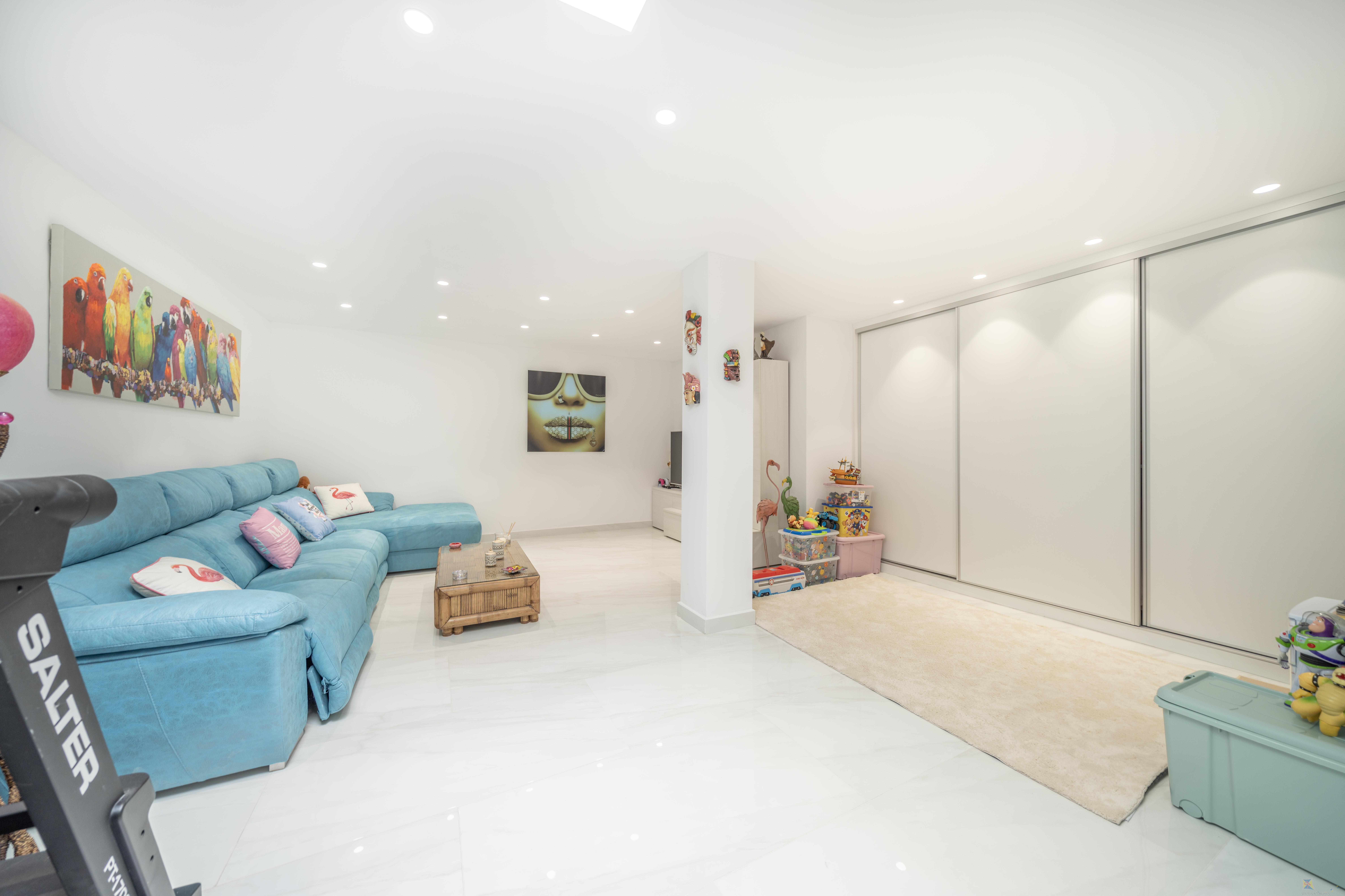 Venta de casa en Ojén