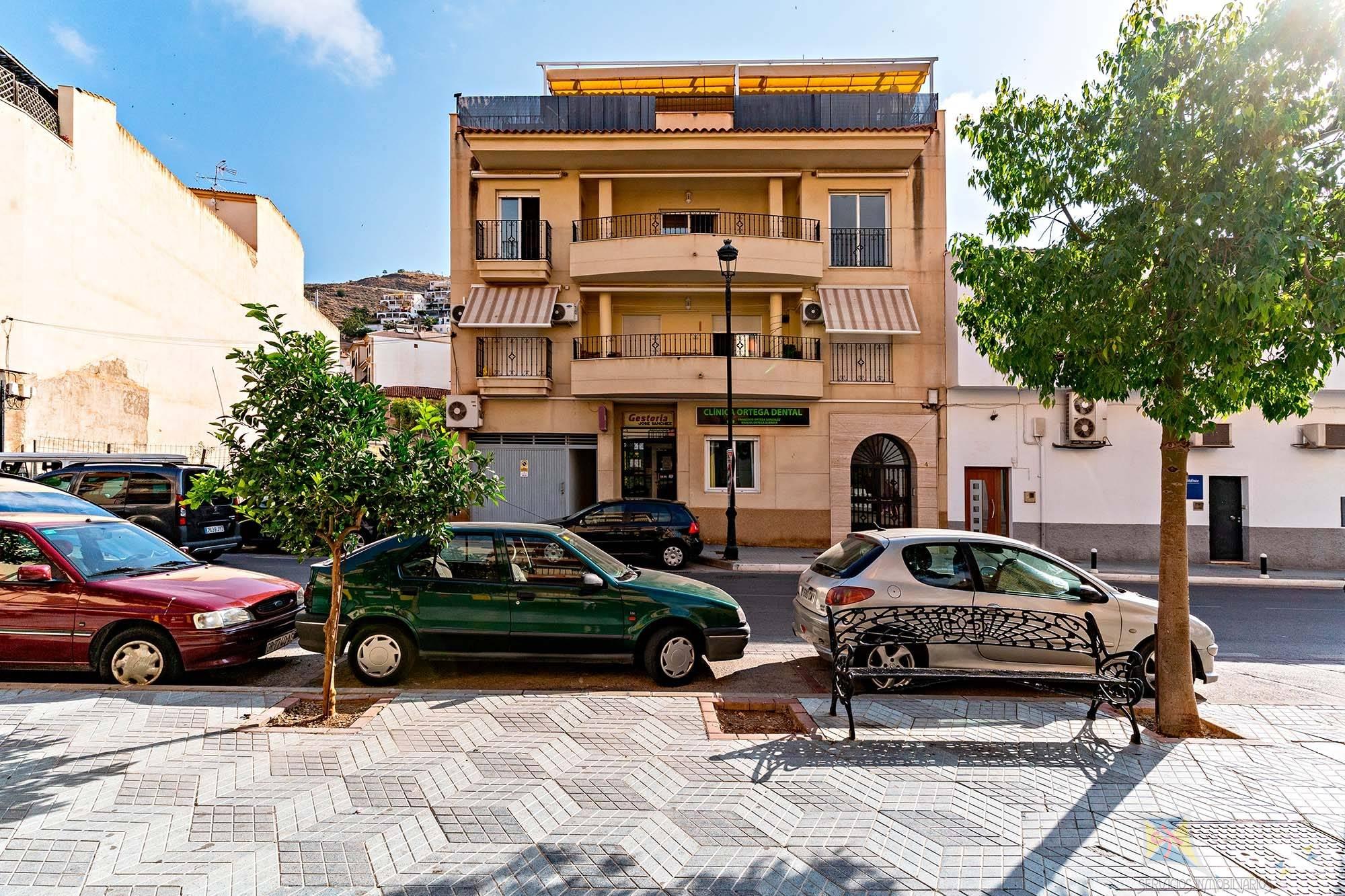 Venta de local en Albuñol