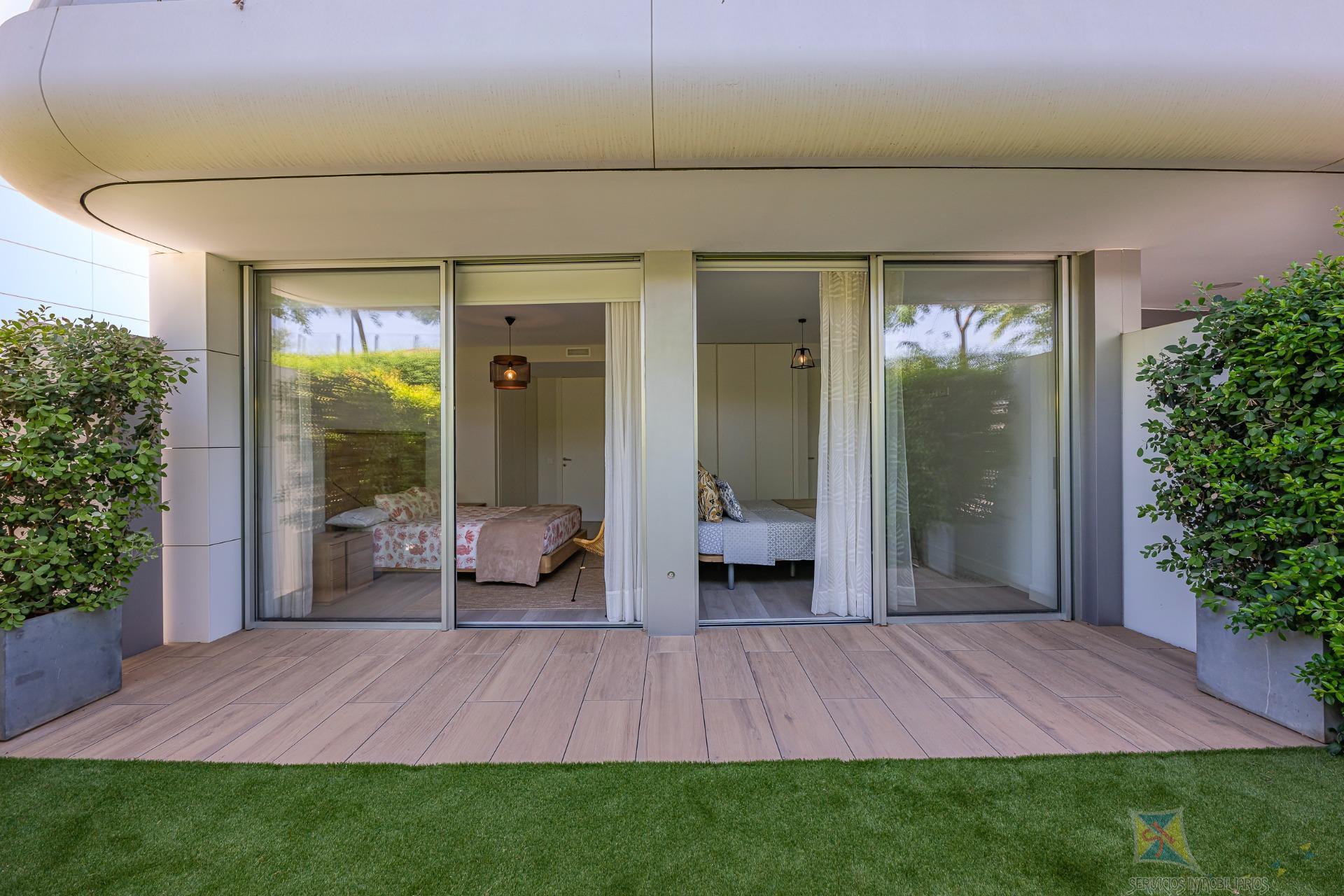 Venta de planta baja en Estepona