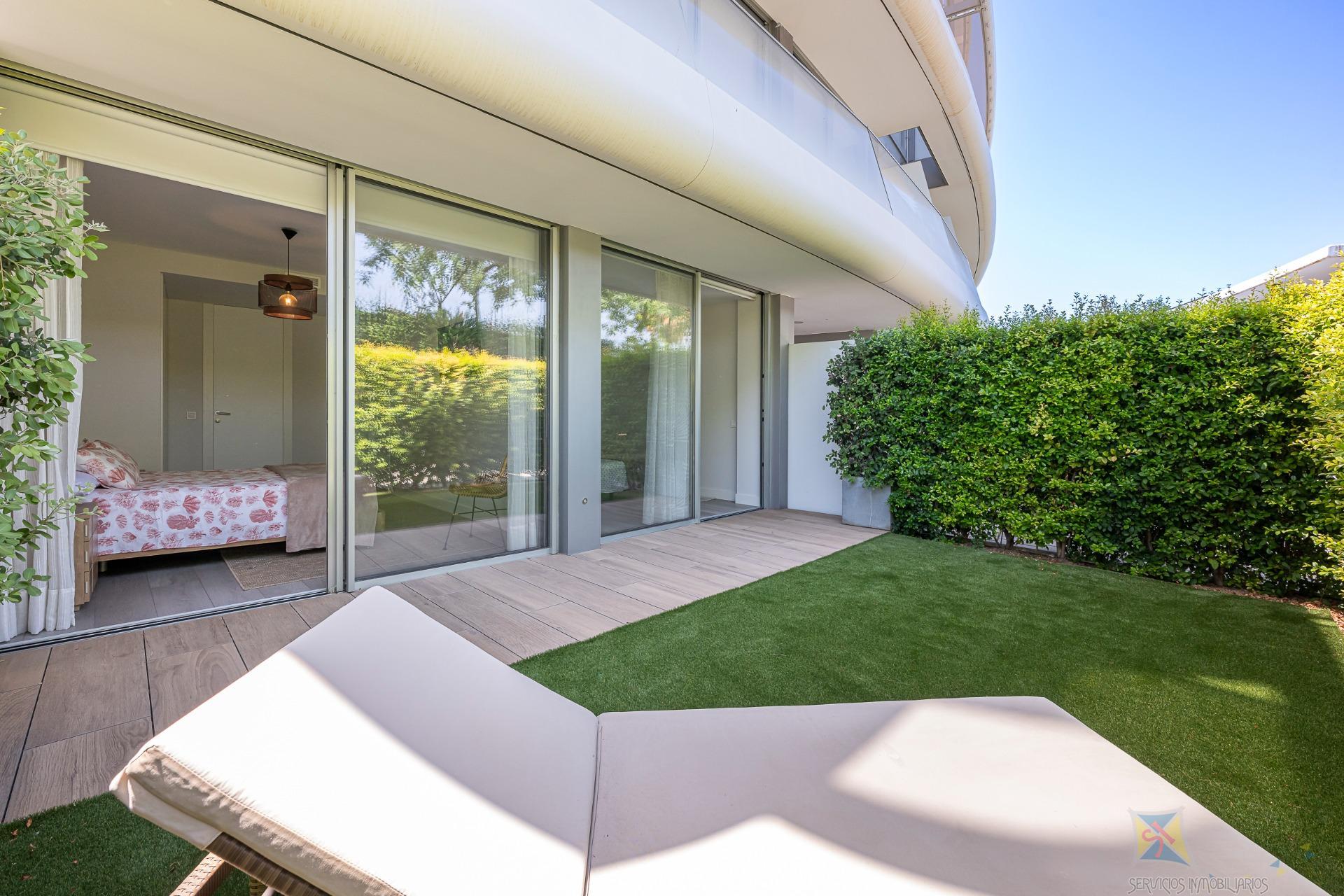 Venta de planta baja en Estepona