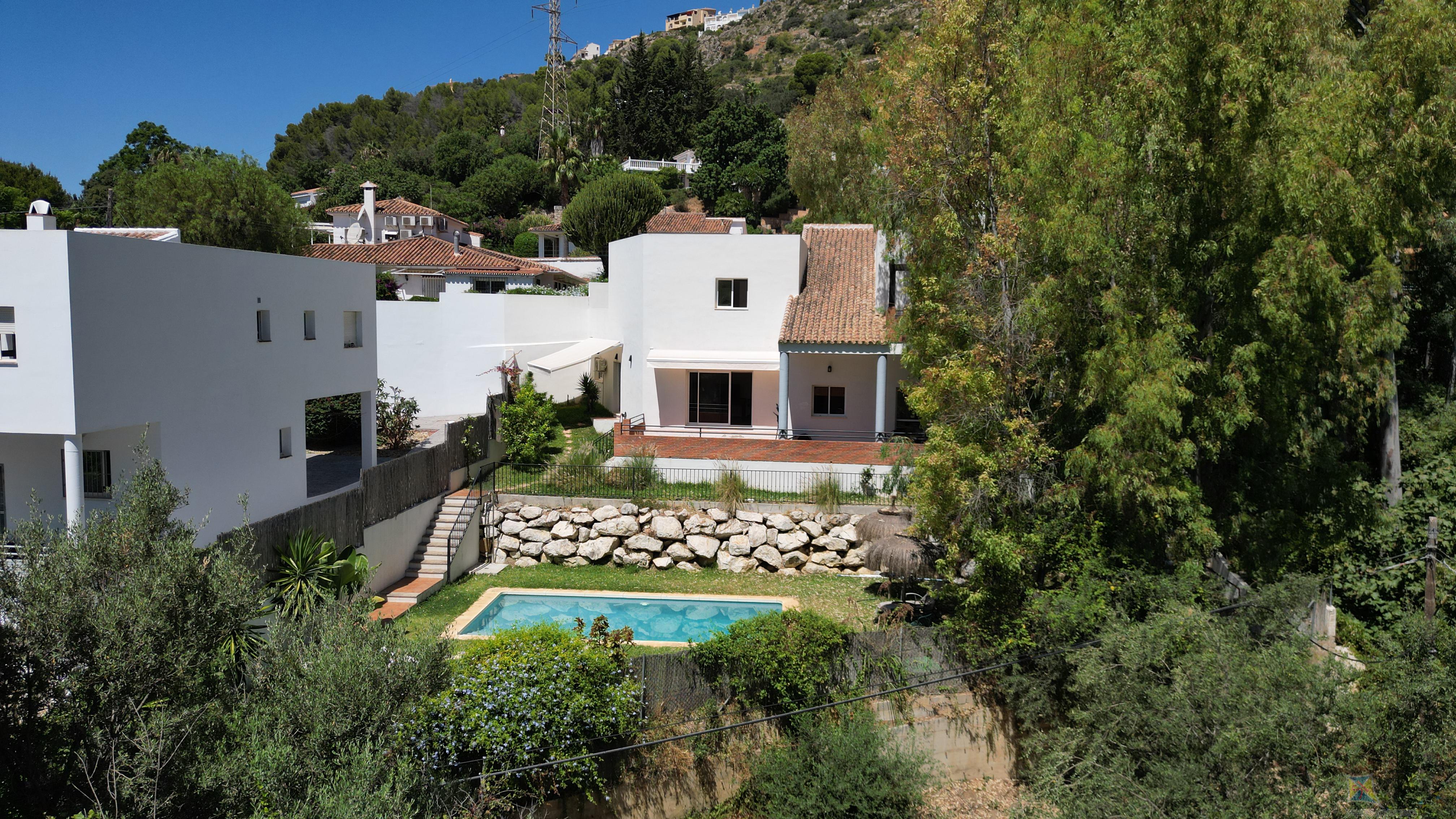 Venta de villa en Benalmádena