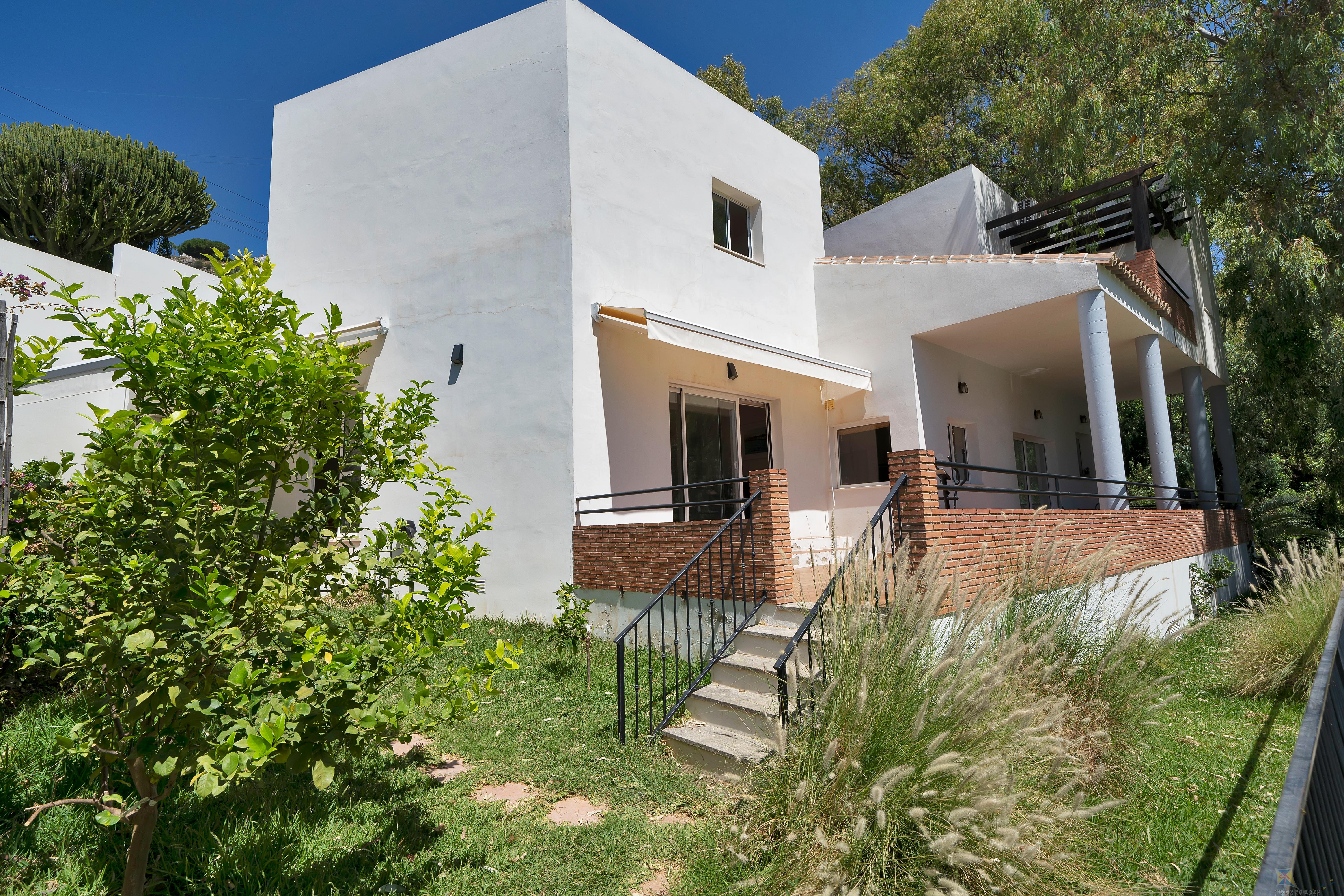 Venta de villa en Benalmádena