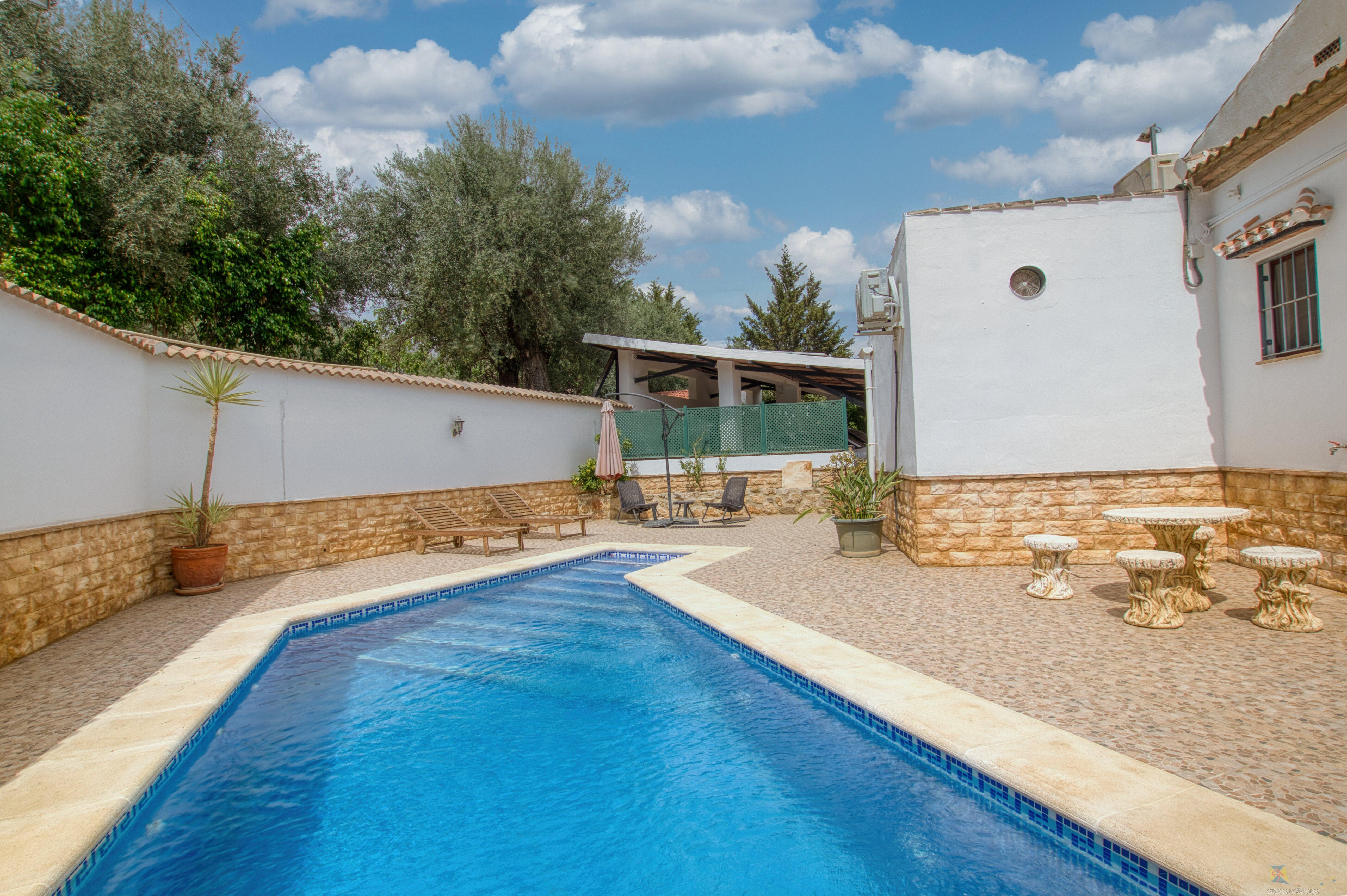 Venta de villa en Periana