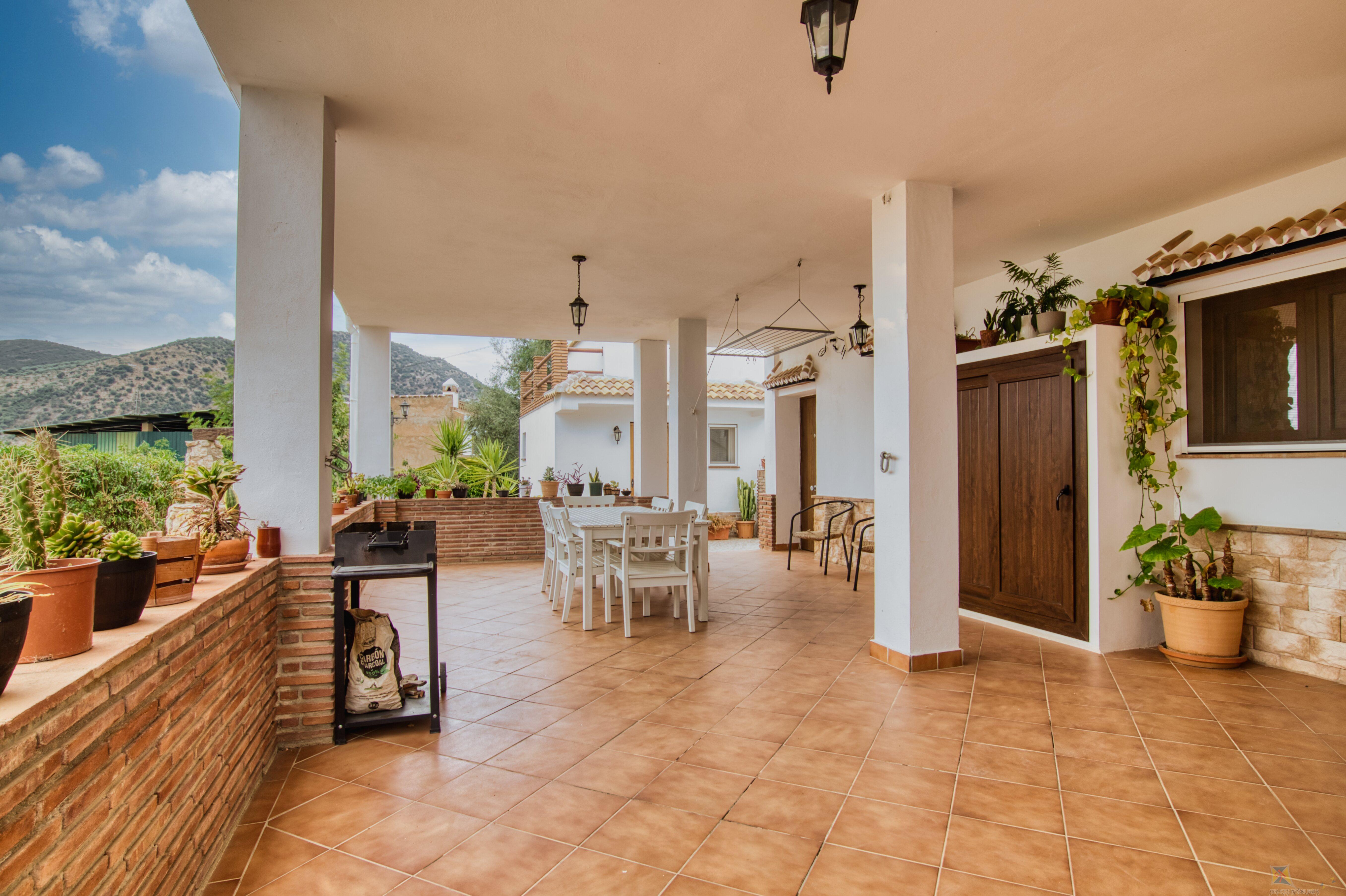 Venta de villa en Periana