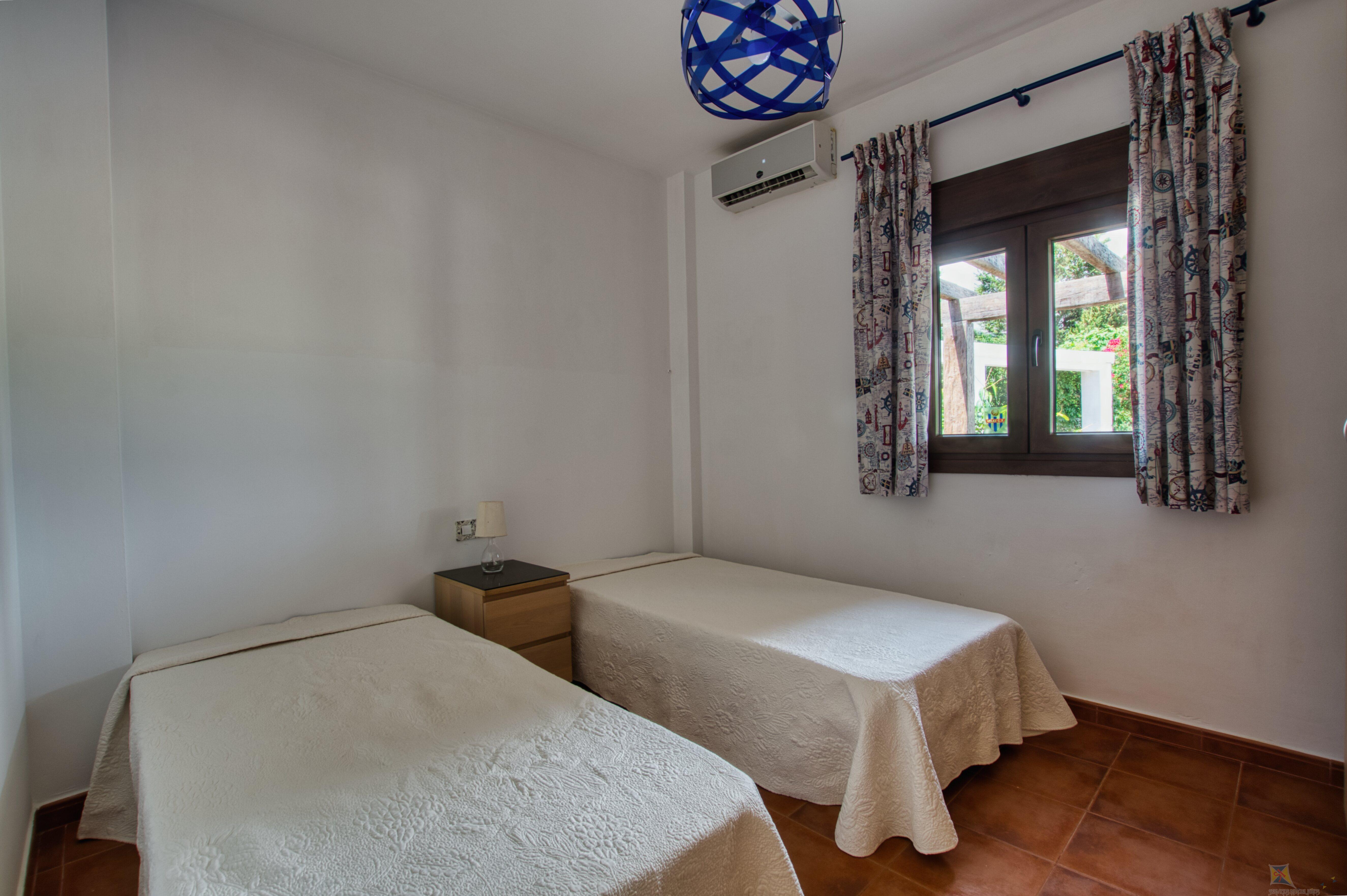 Venta de villa en Periana