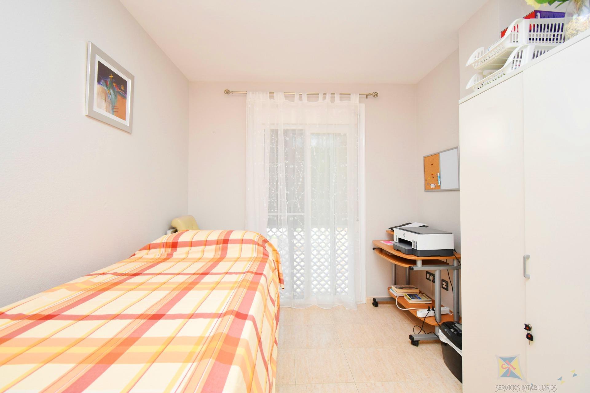 Venta de piso en Almerimar