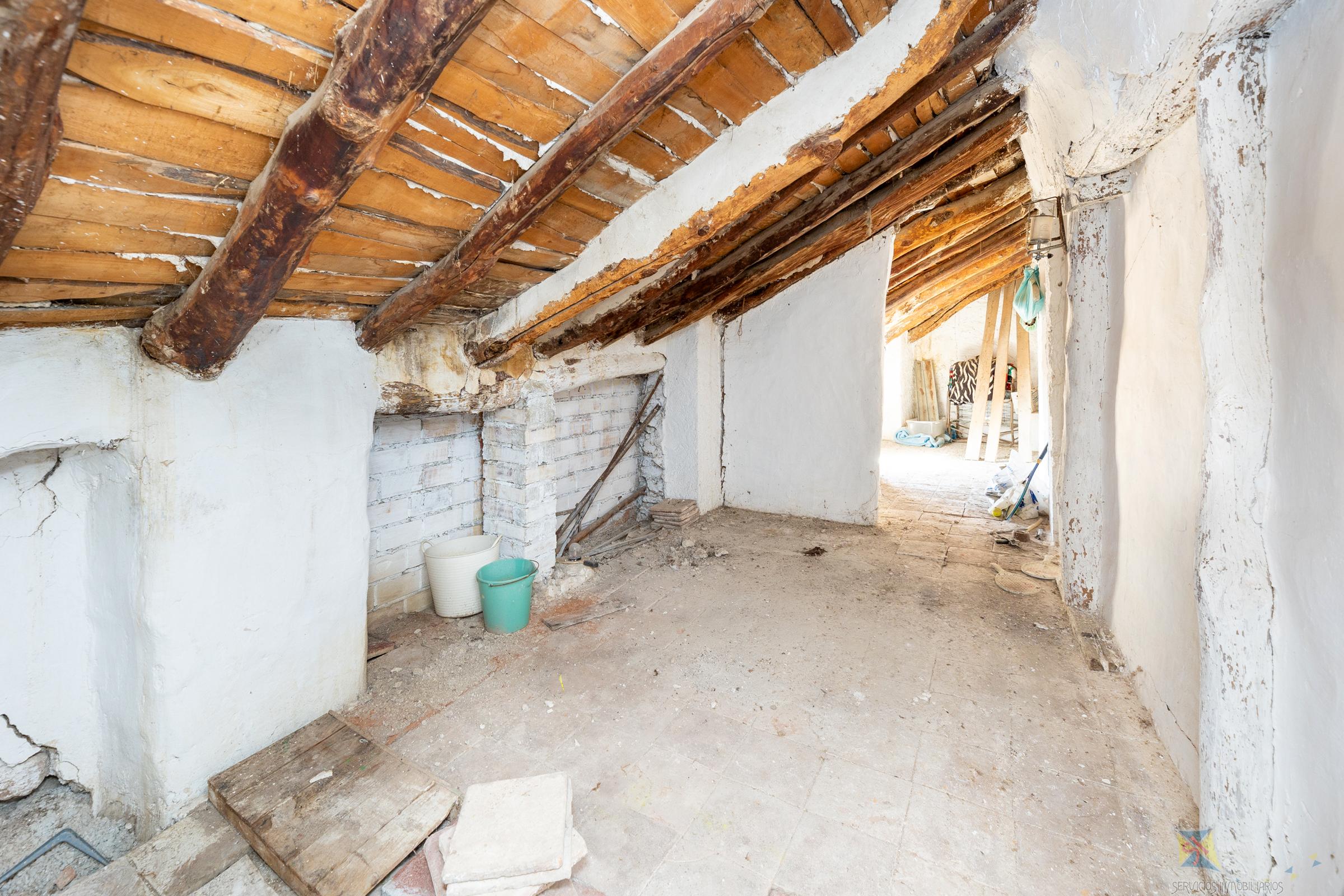 Venta de casa en Alhama de Granada