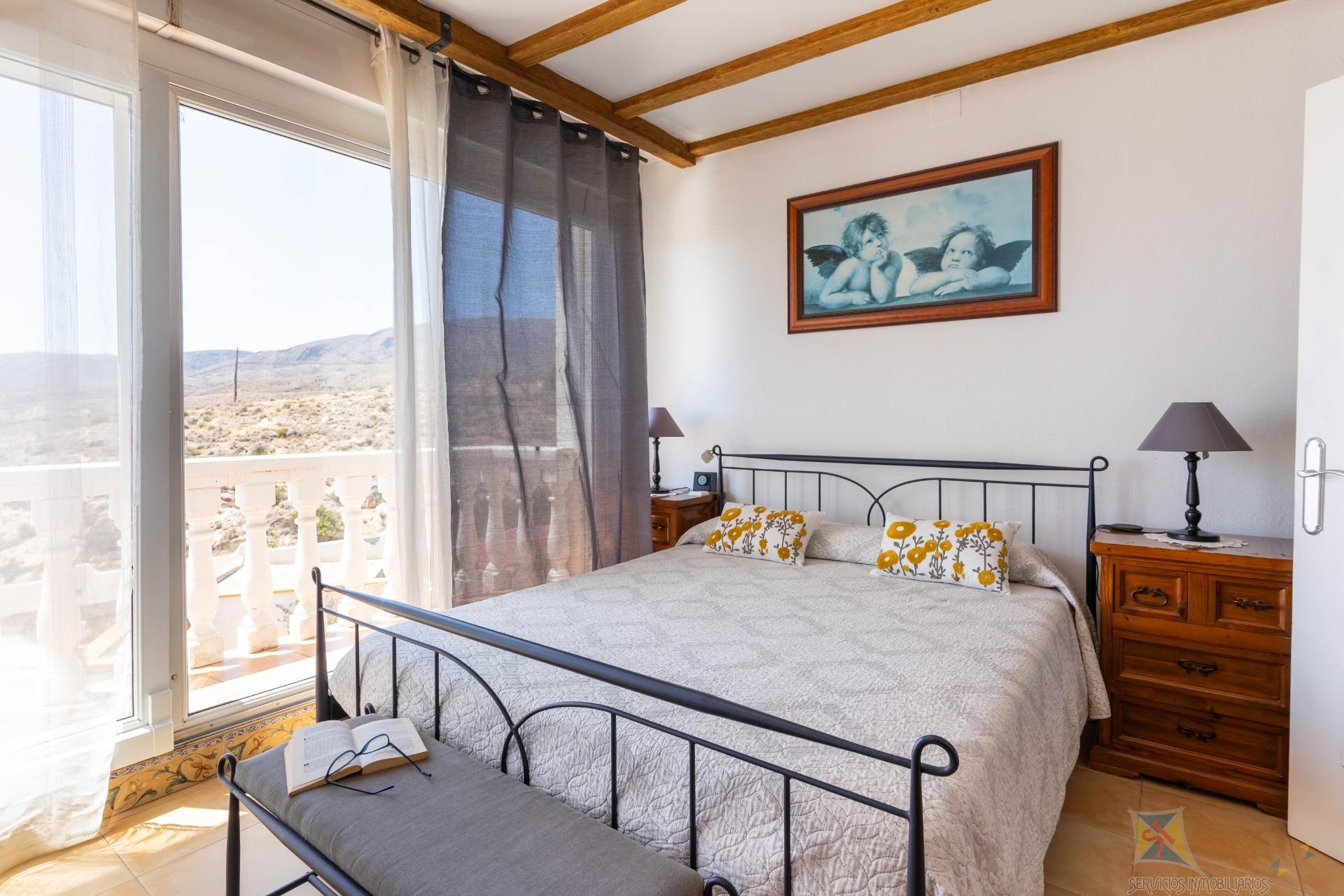 Venta de chalet en Aguadulce