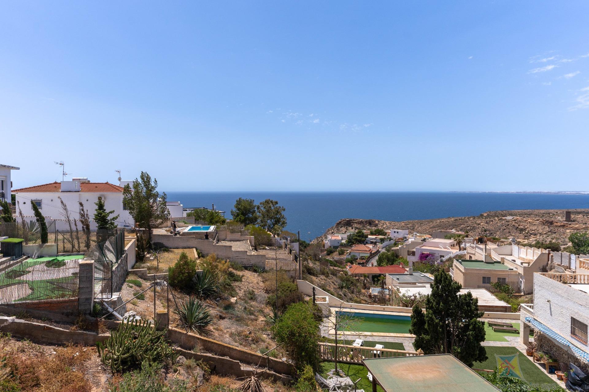 Venta de chalet en Aguadulce