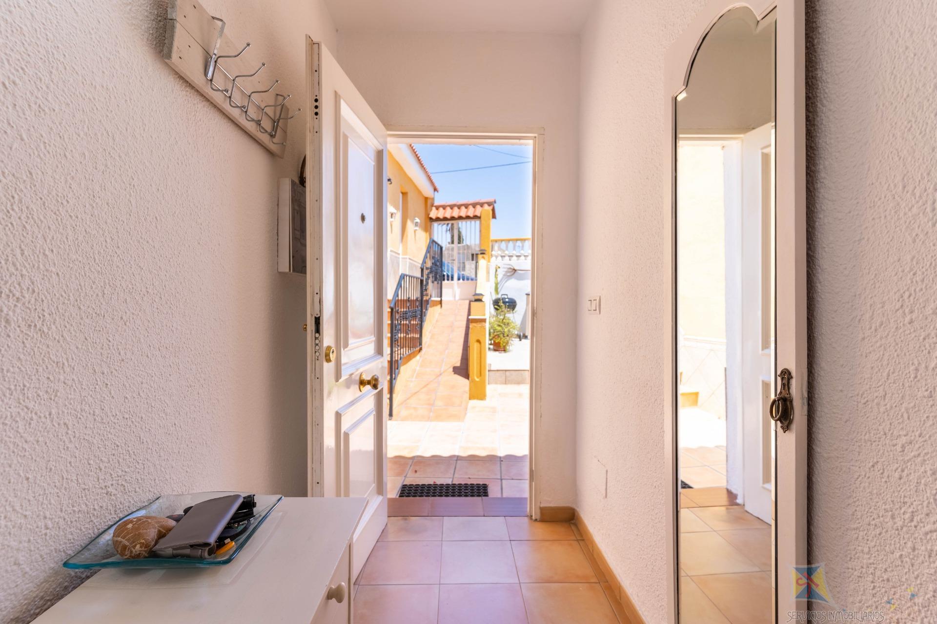 Venta de chalet en Aguadulce