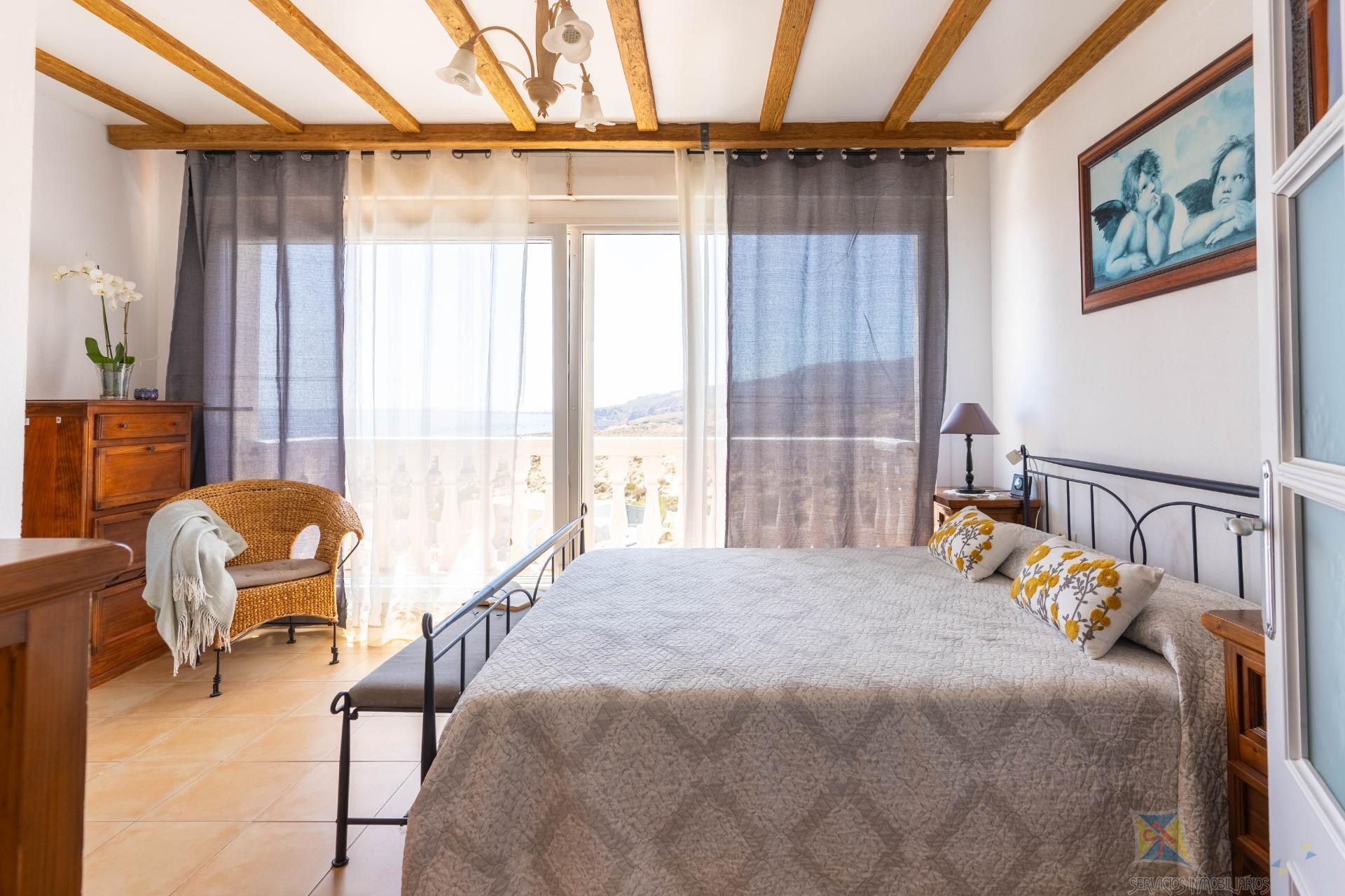 Venta de chalet en Aguadulce