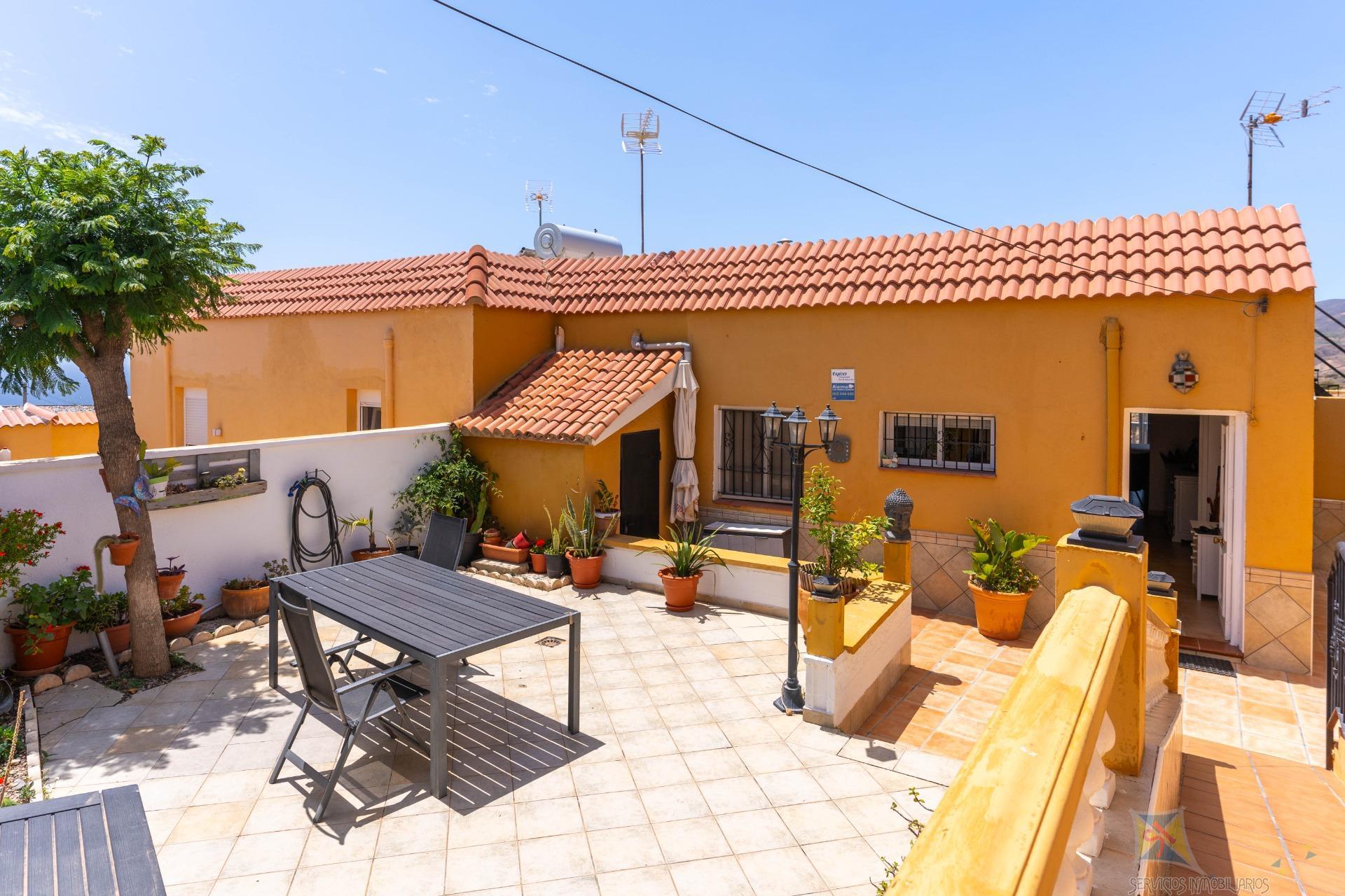 Venta de chalet en Aguadulce