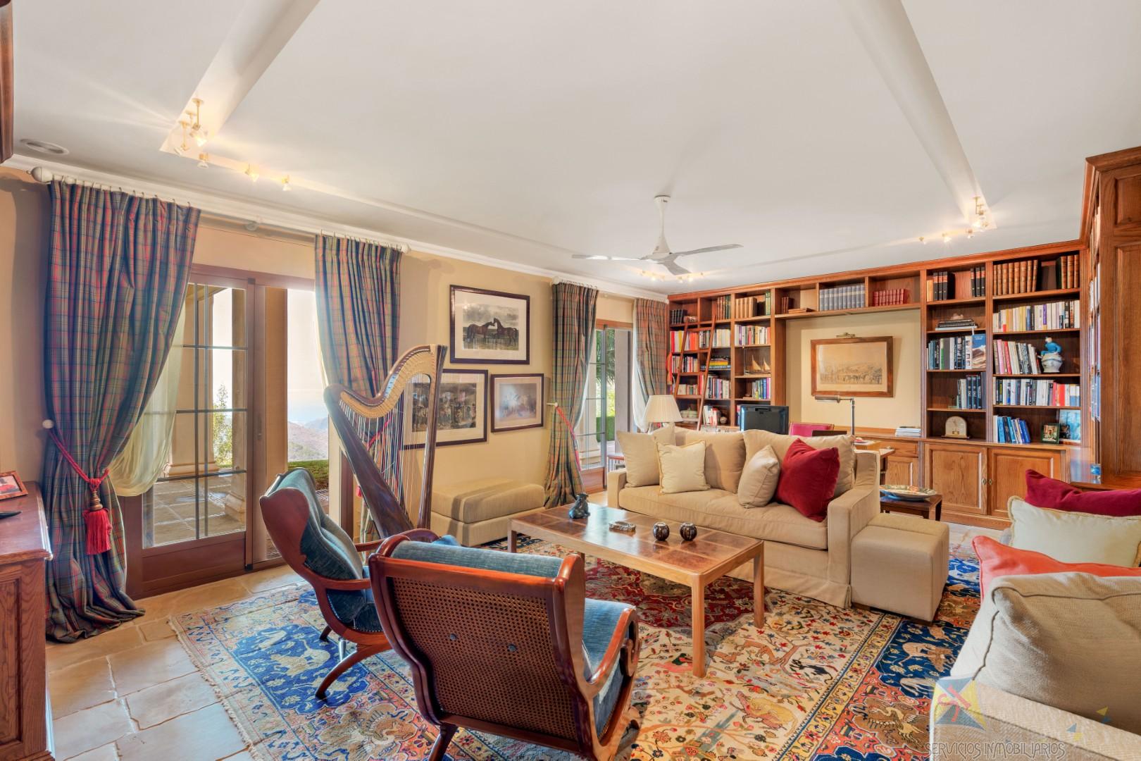 Venta de villa en Ojén