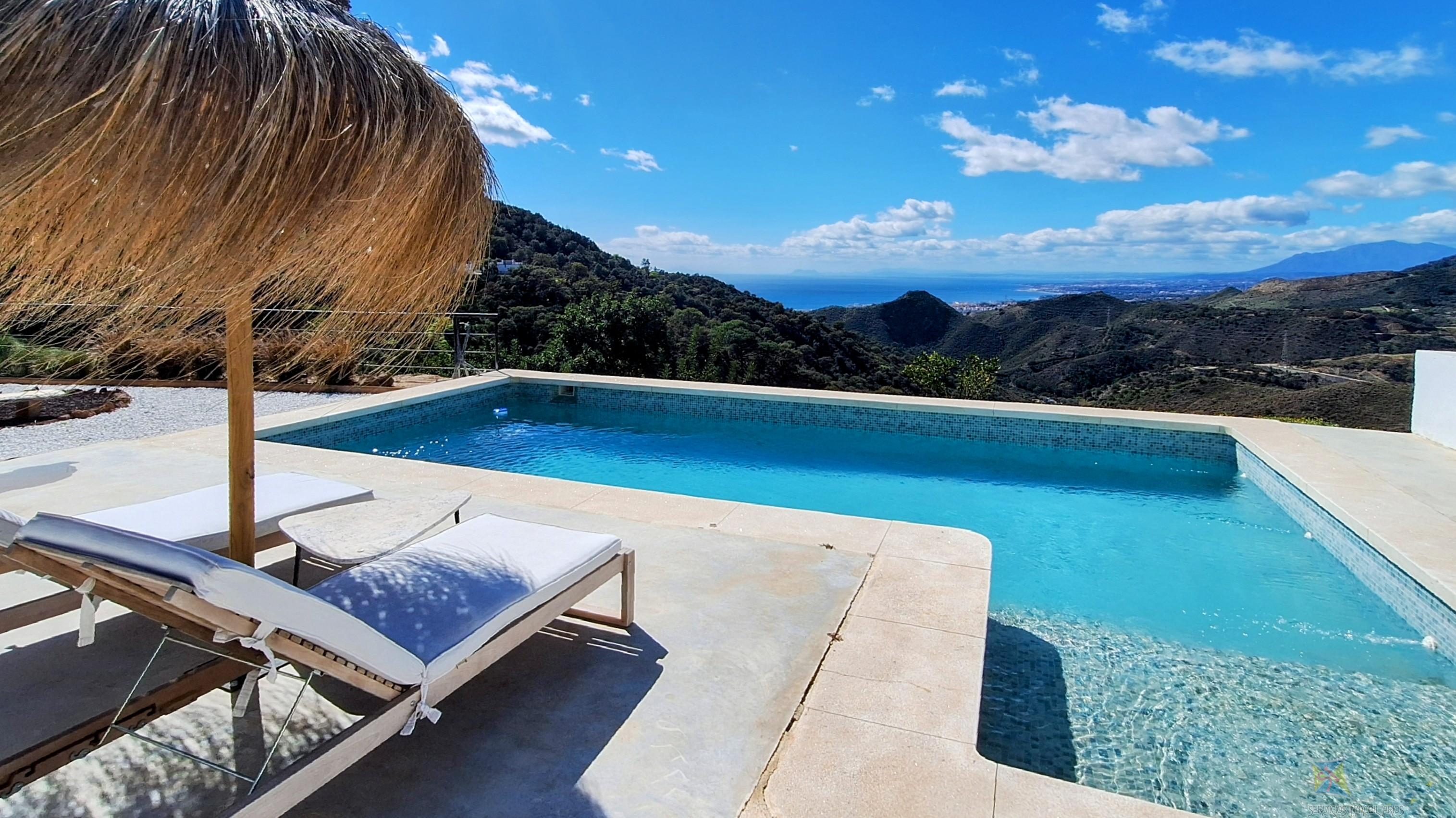 Venta de villa en Ojén