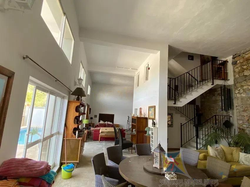 Venta de villa en Ojén