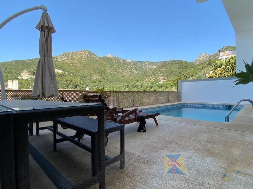 Venta de villa en Ojén