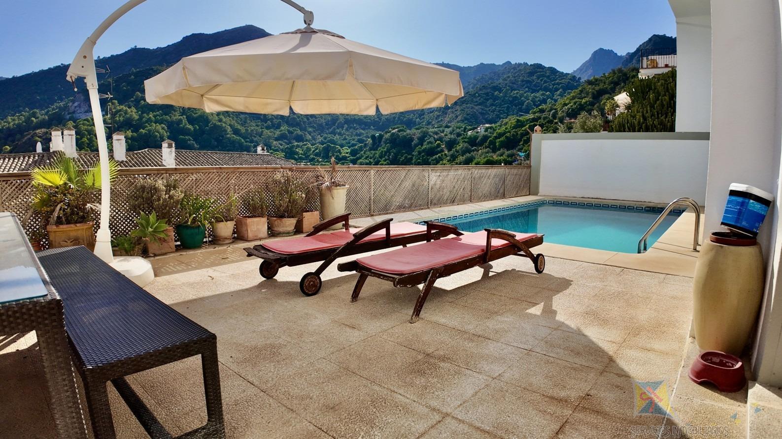 Venta de villa en Ojén