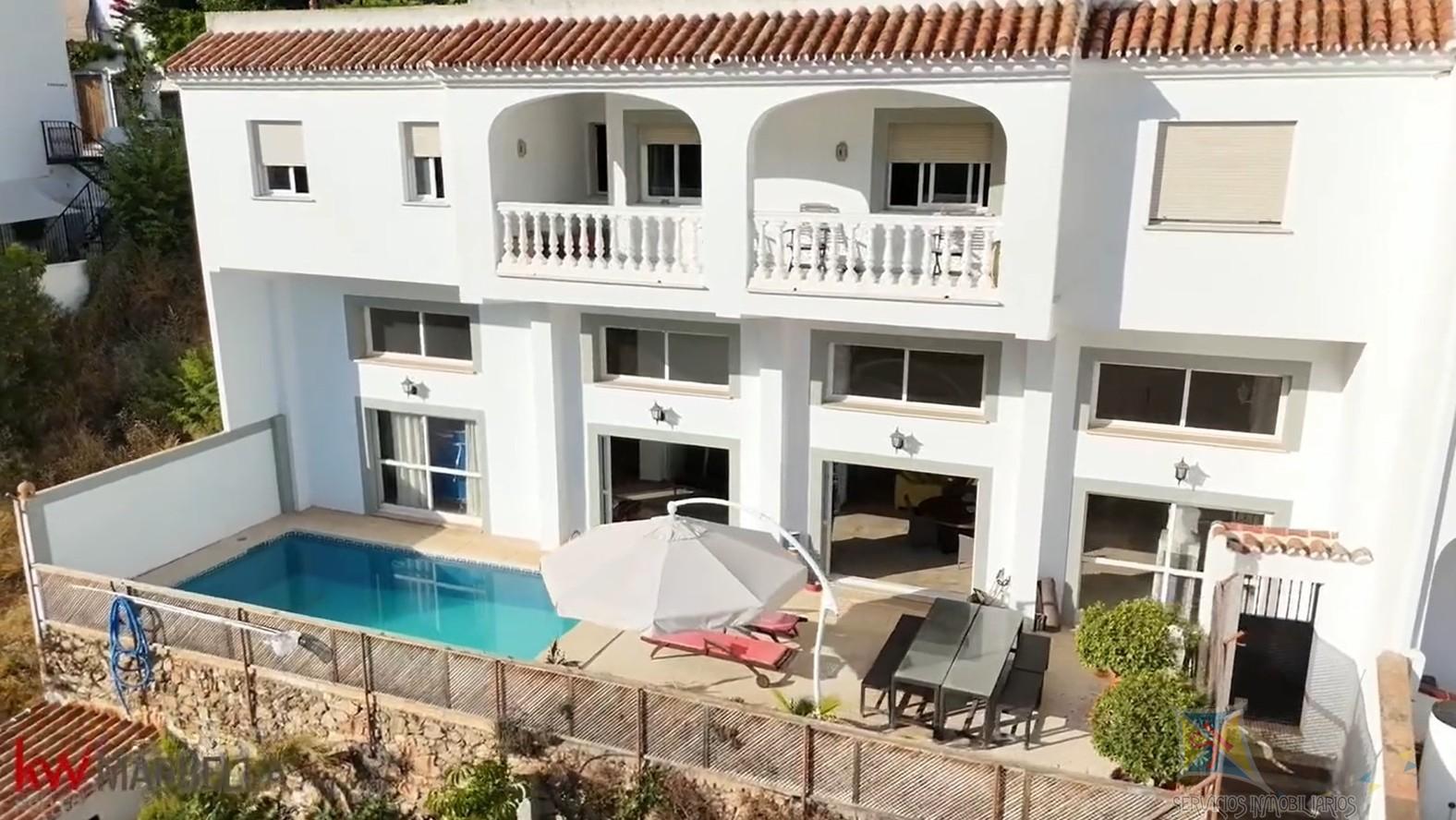 Venta de villa en Ojén