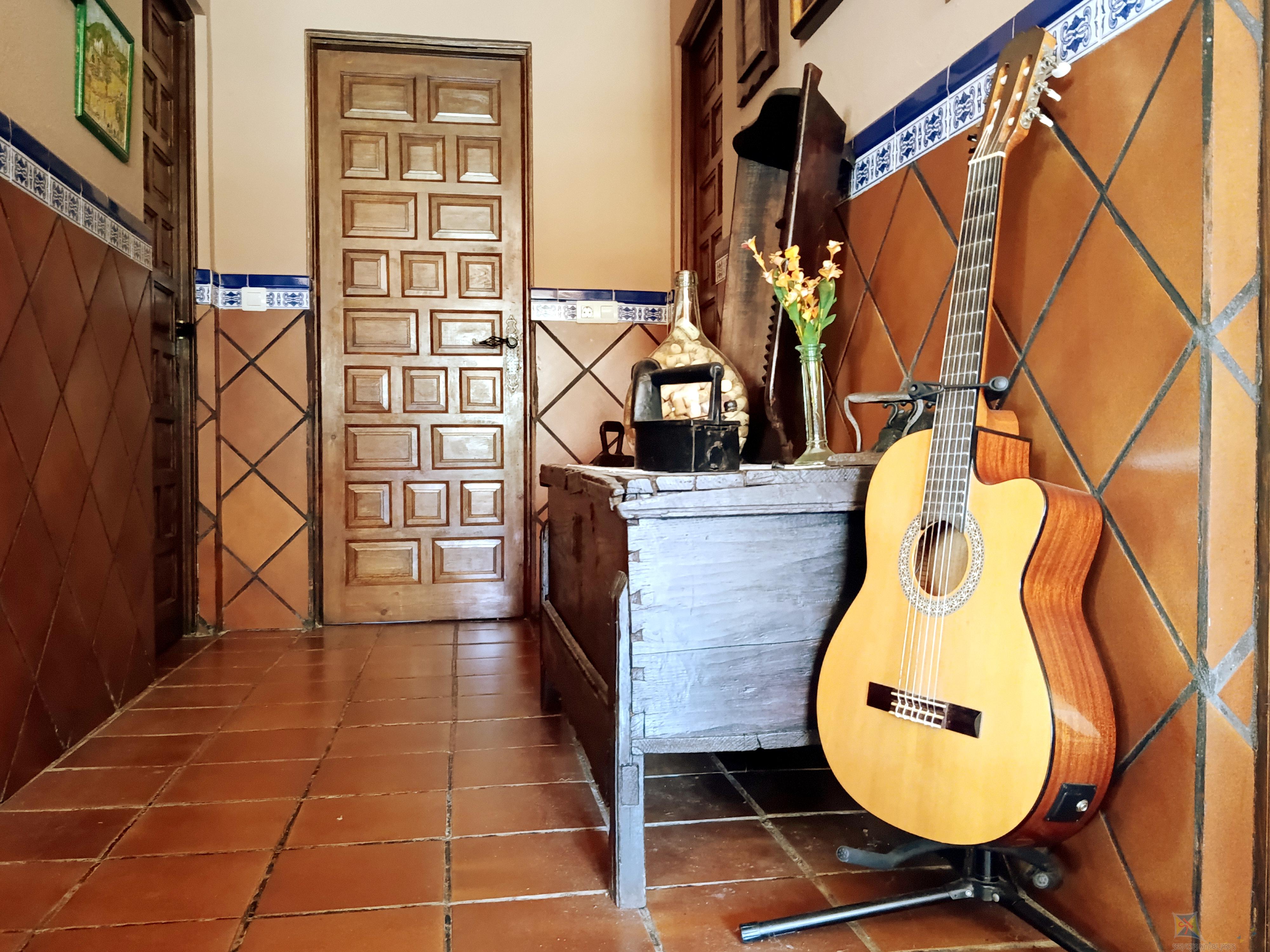 Venta de cortijo en Cortelazor