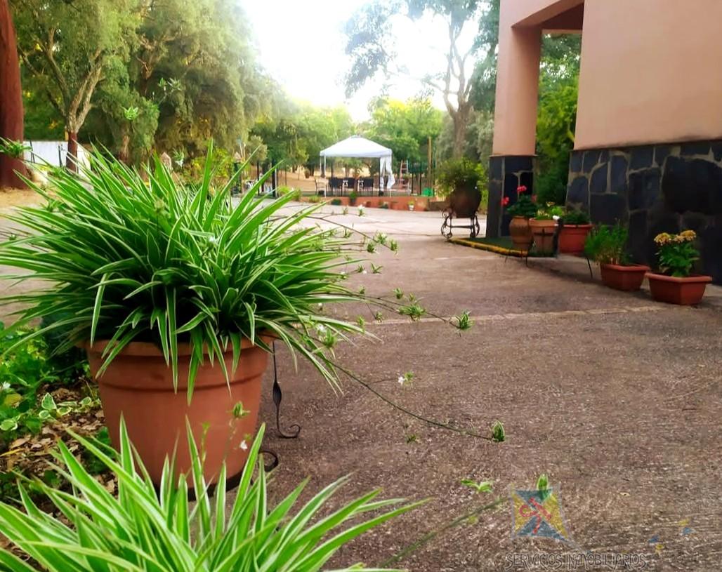 Venta de cortijo en Cortelazor