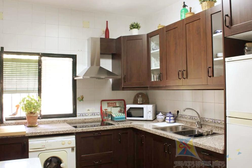 Venta de cortijo en Cortelazor