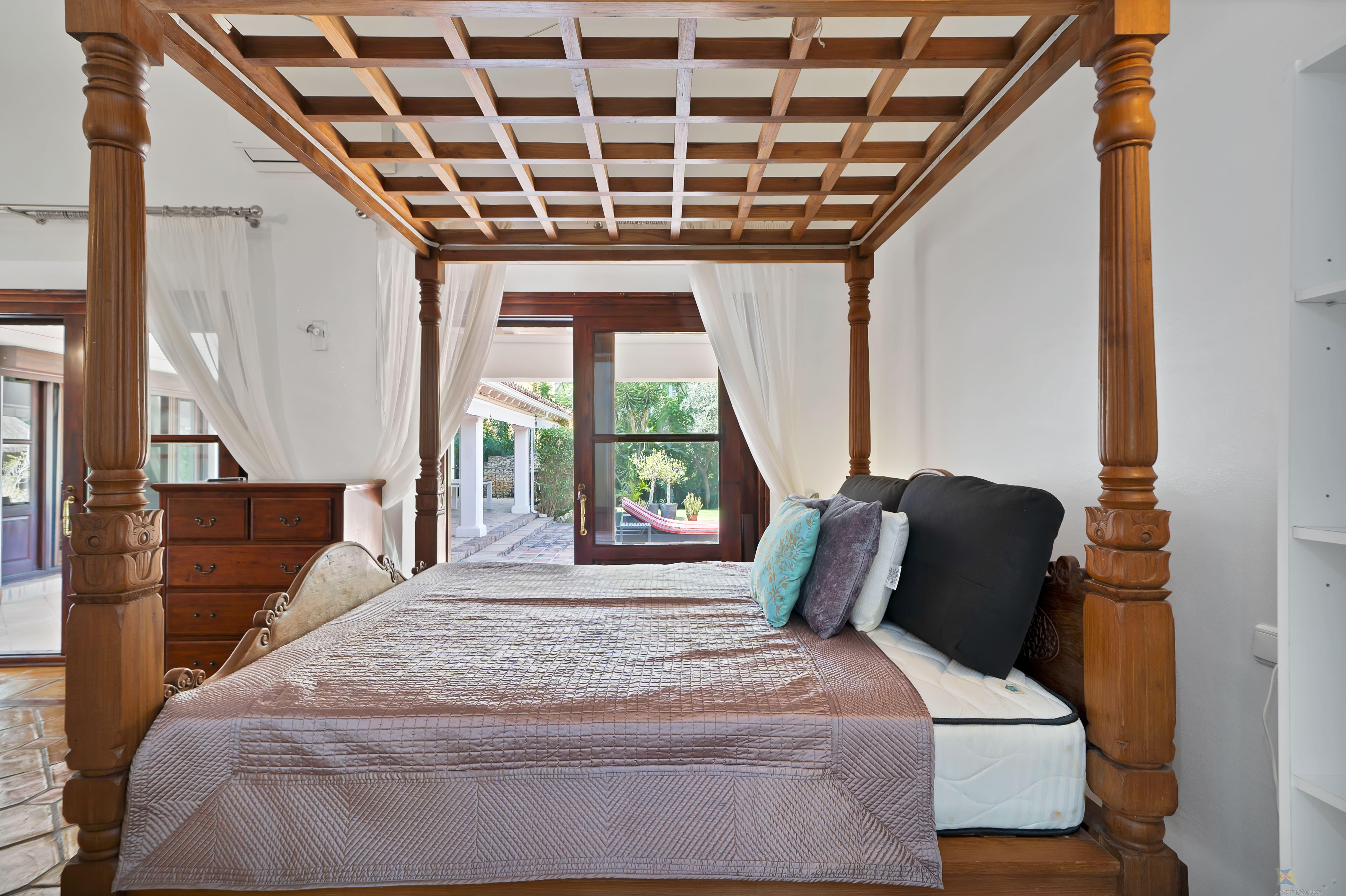 Venta de villa en Estepona