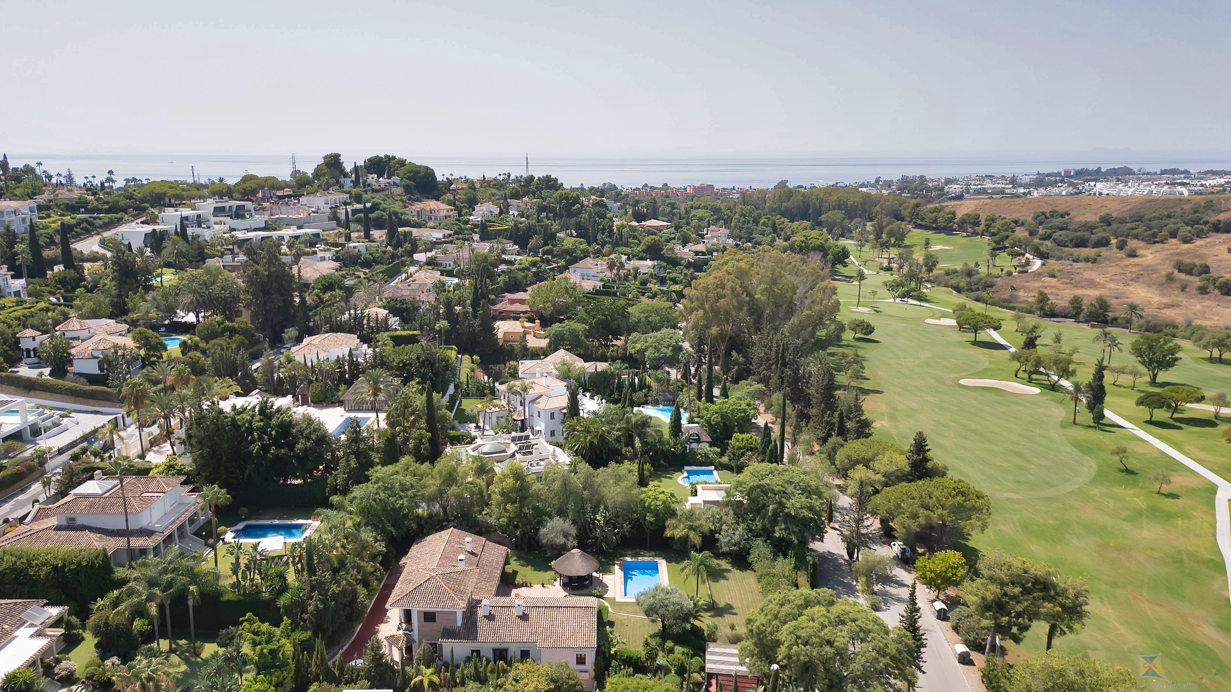 Venta de villa en Estepona