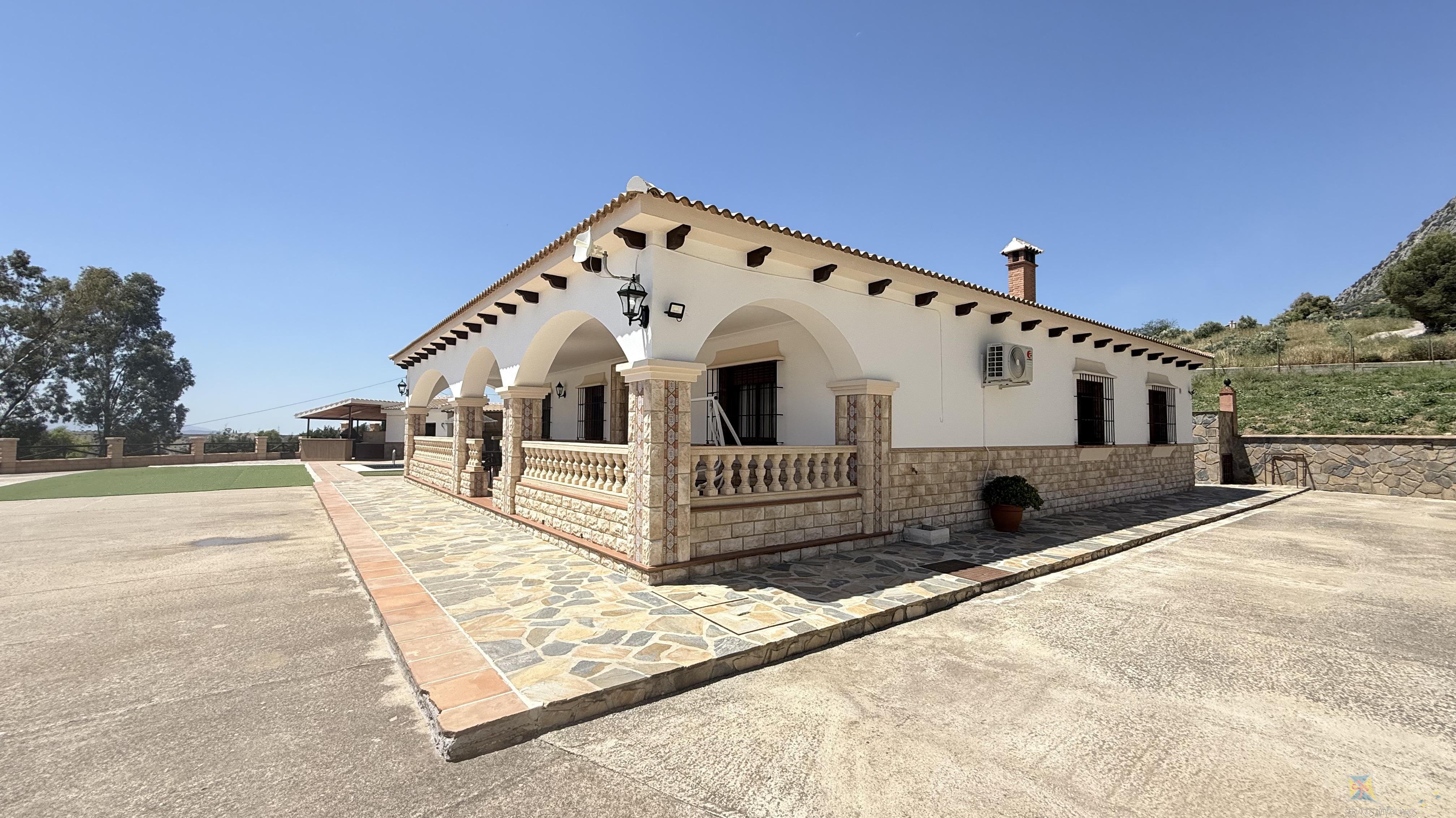 Venta de villa en Valle de Abdalajis