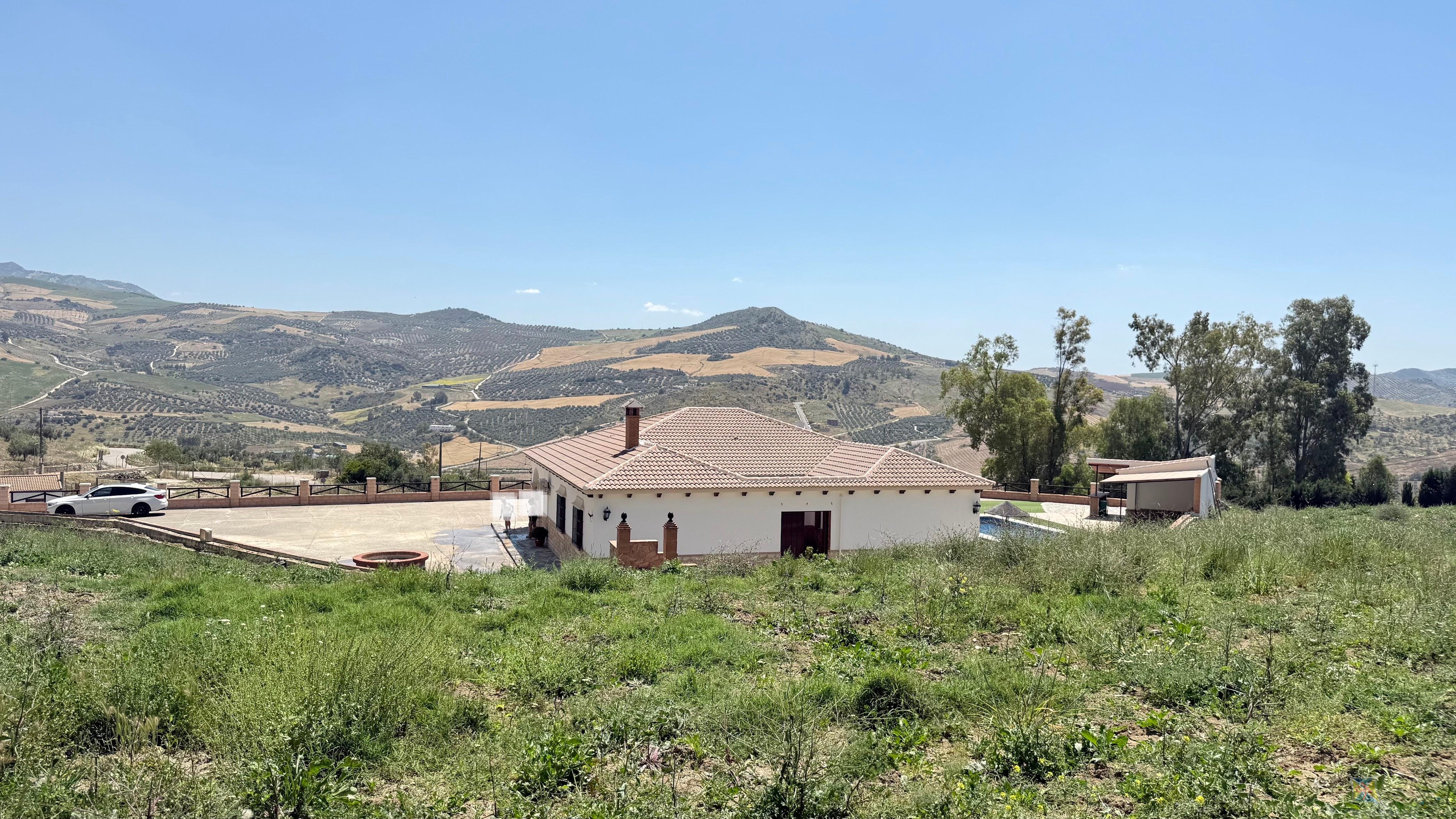 Venta de villa en Valle de Abdalajis