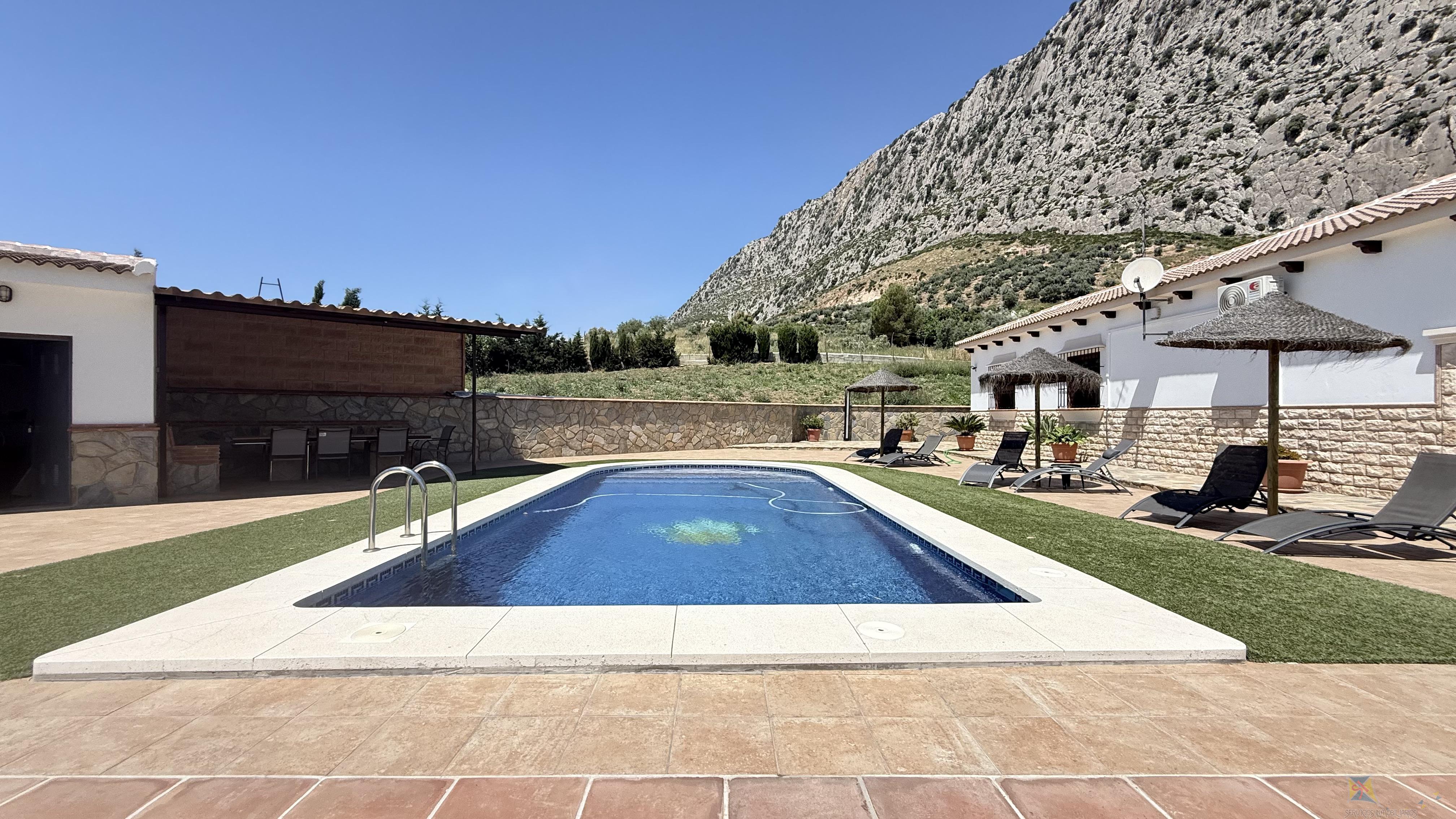 Venta de villa en Valle de Abdalajis