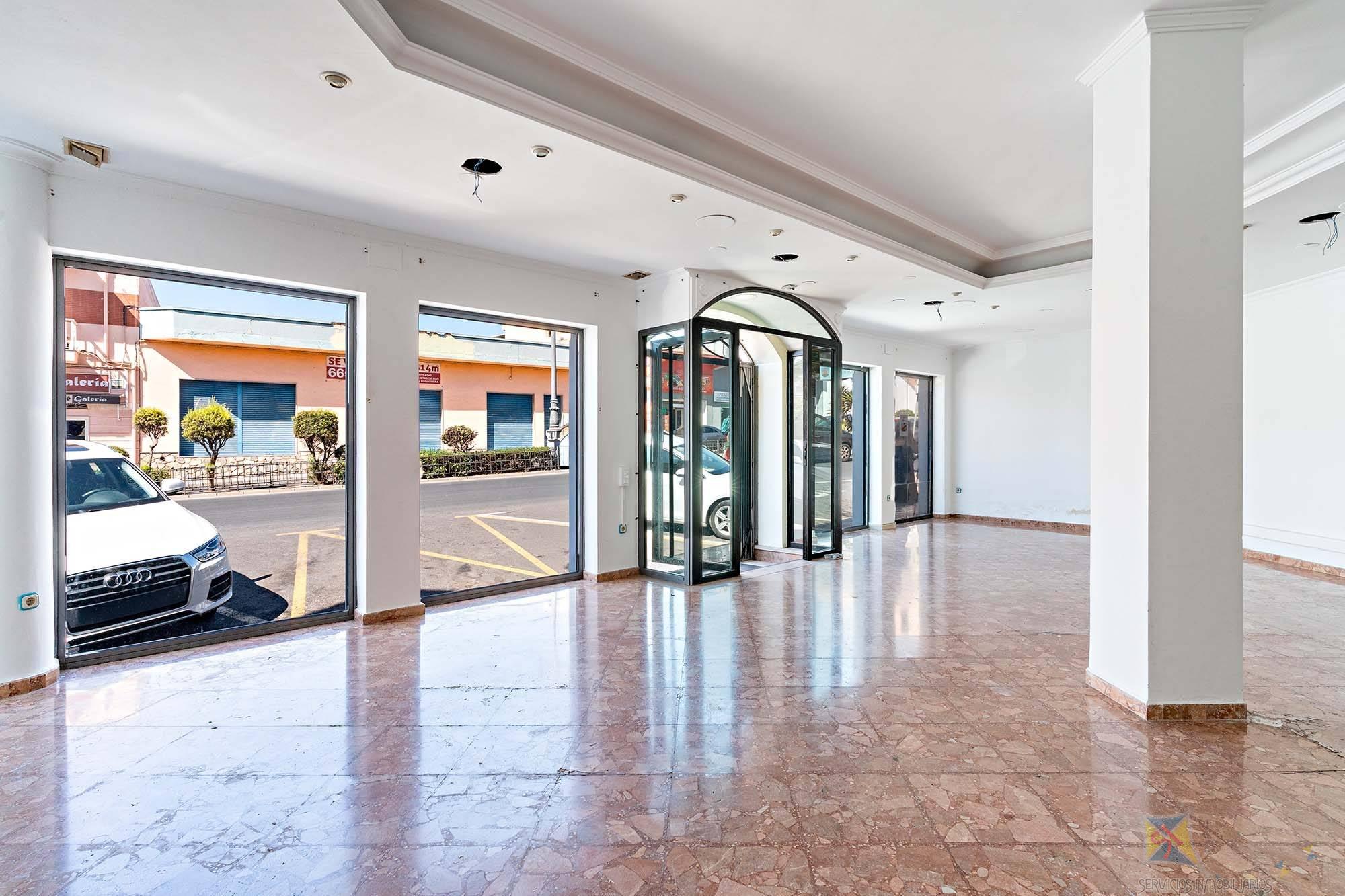 Alquiler de local en Roquetas de Mar