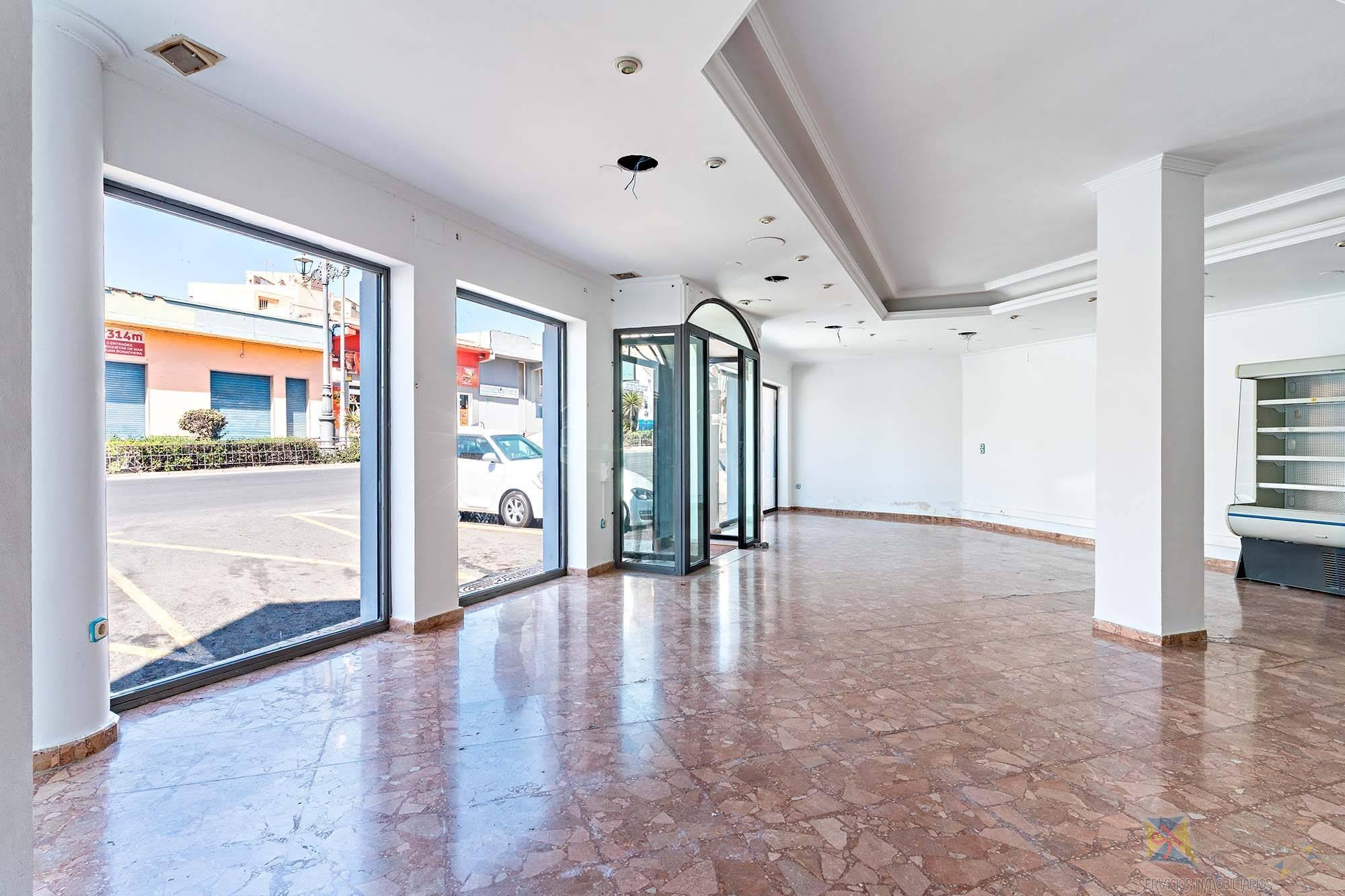 Alquiler de local en Roquetas de Mar