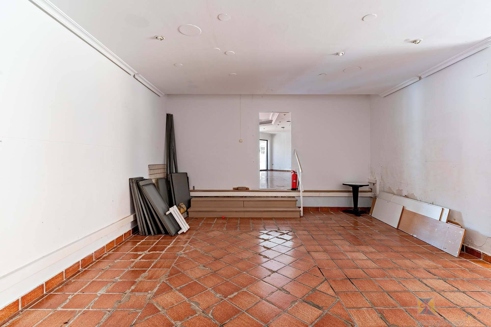 Alquiler de local en Roquetas de Mar