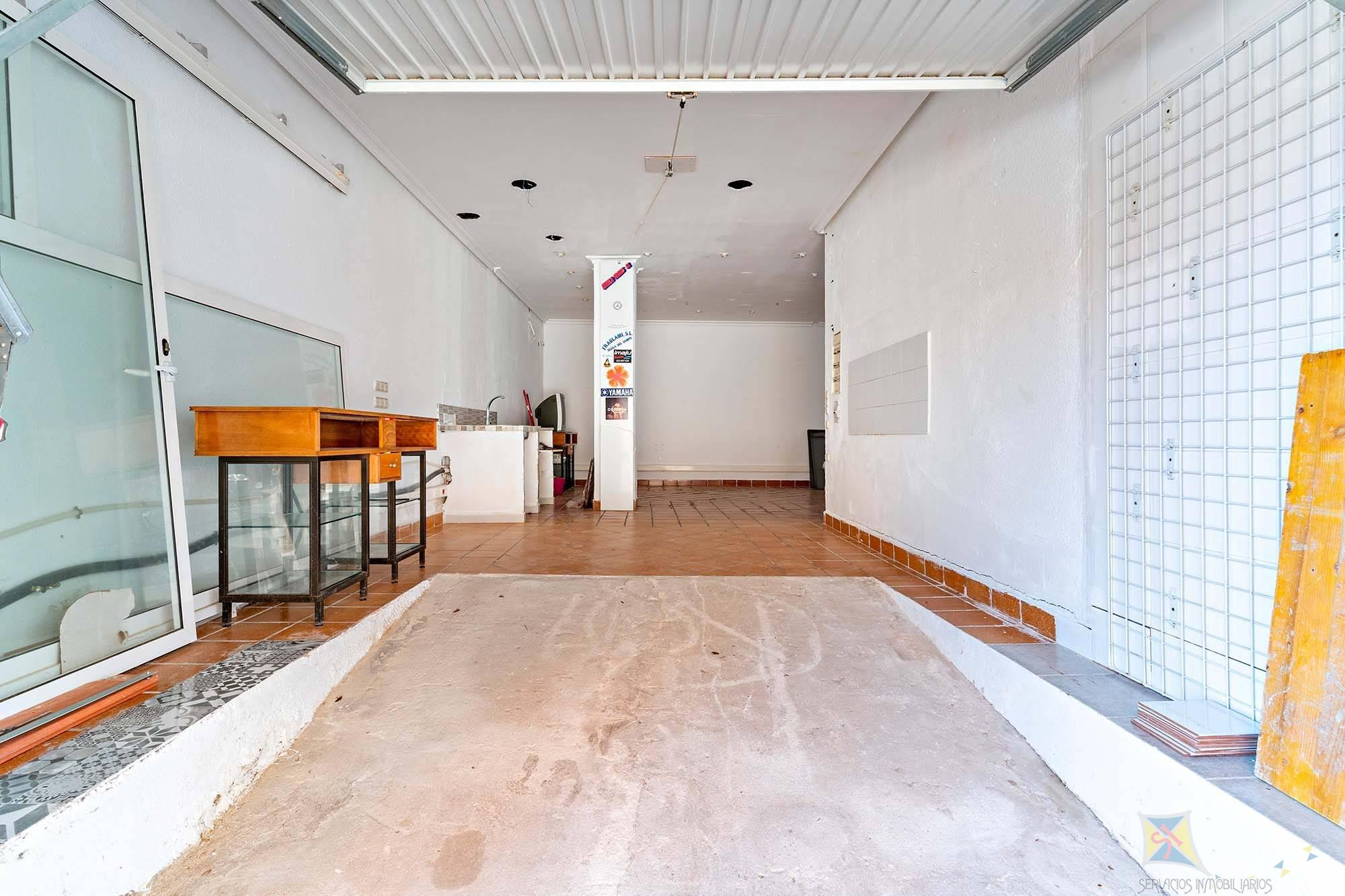 Alquiler de local en Roquetas de Mar