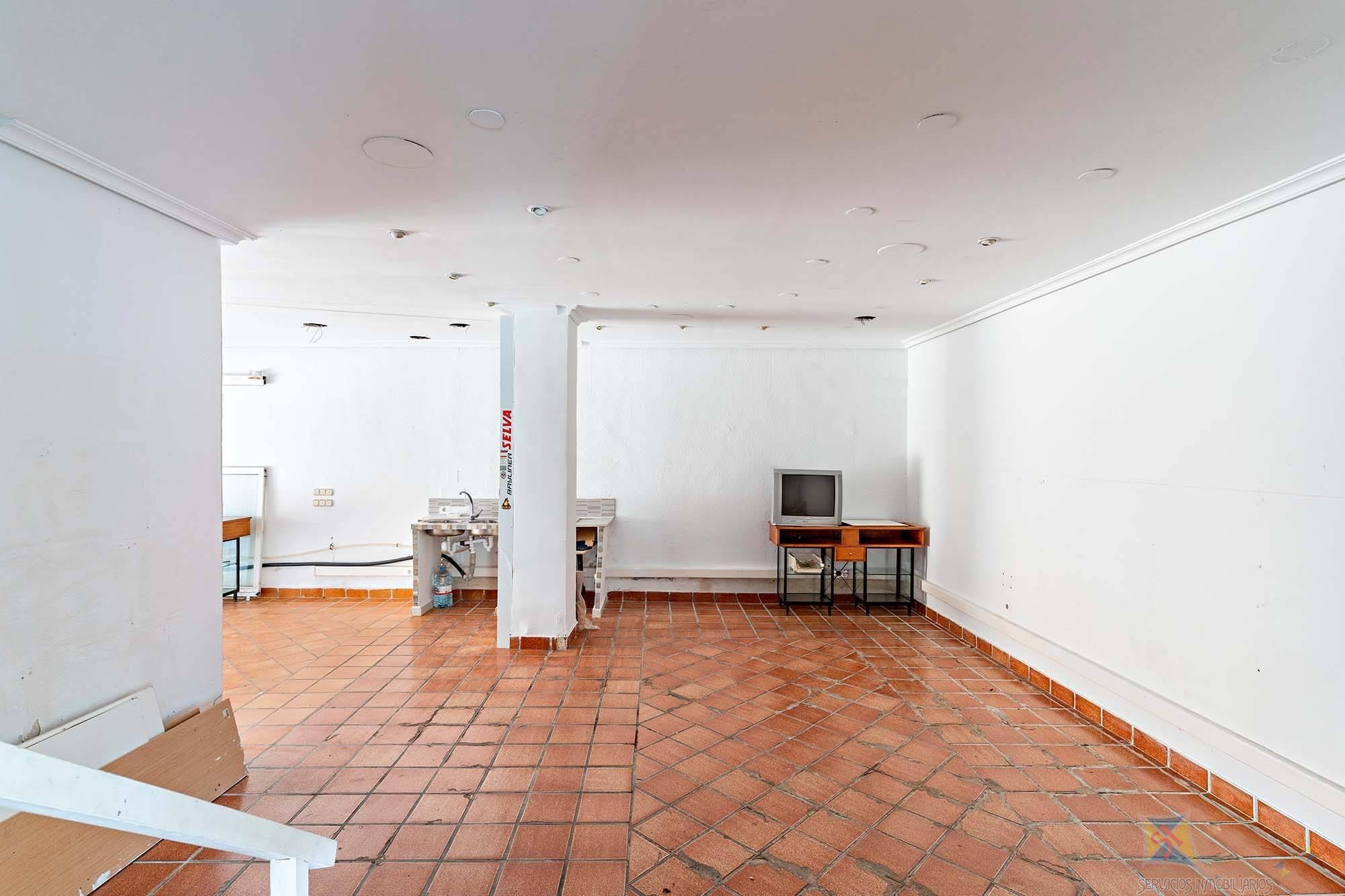 Alquiler de local en Roquetas de Mar