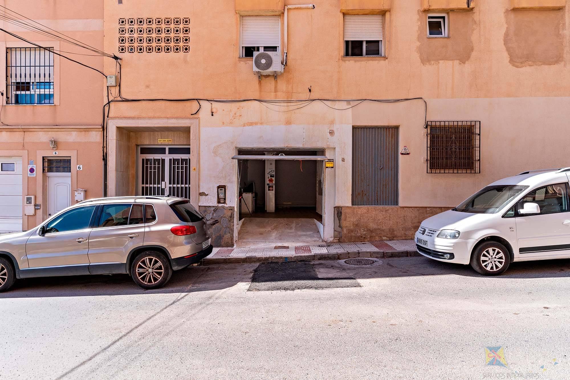 Alquiler de local en Roquetas de Mar