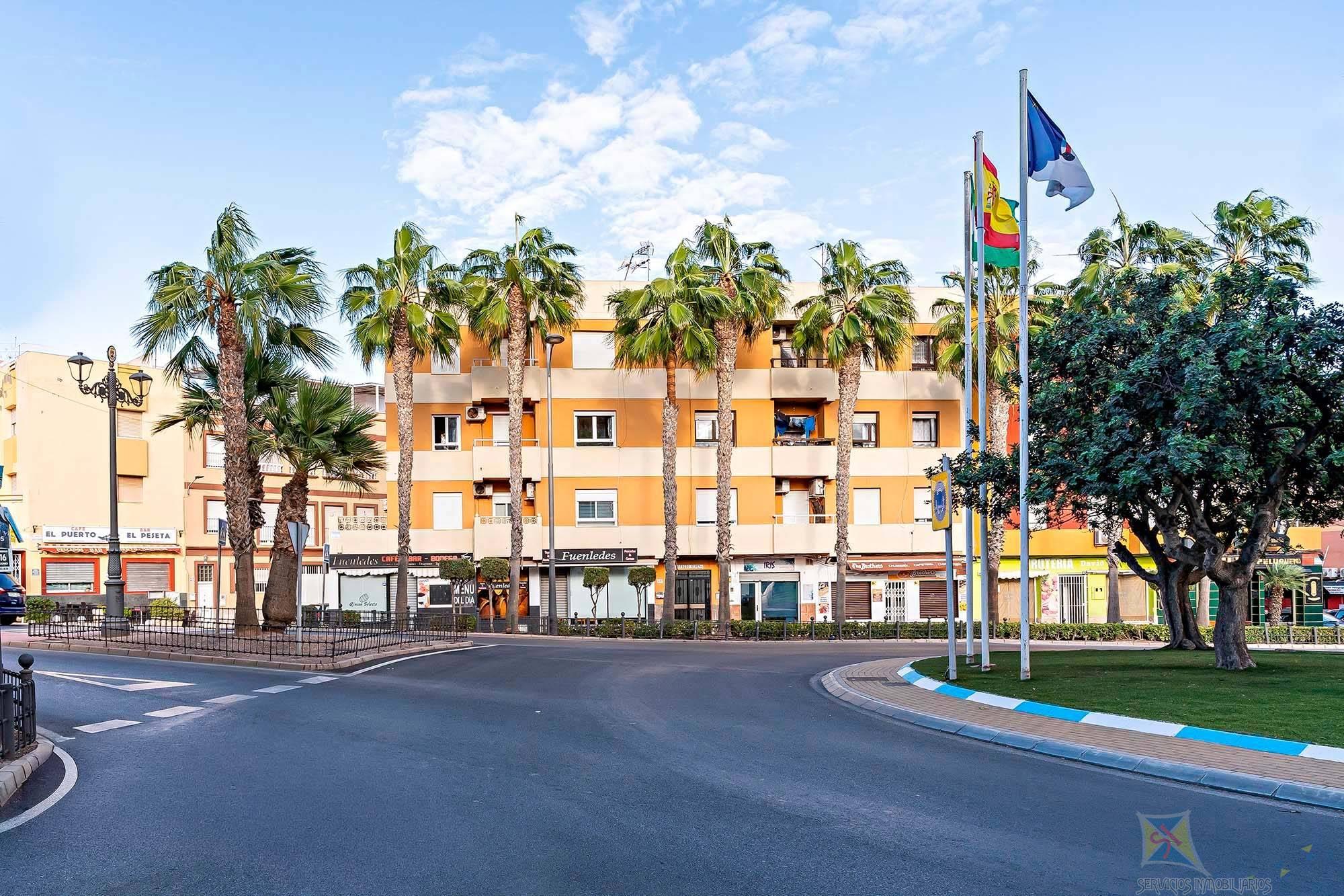 Alquiler de local en Roquetas de Mar