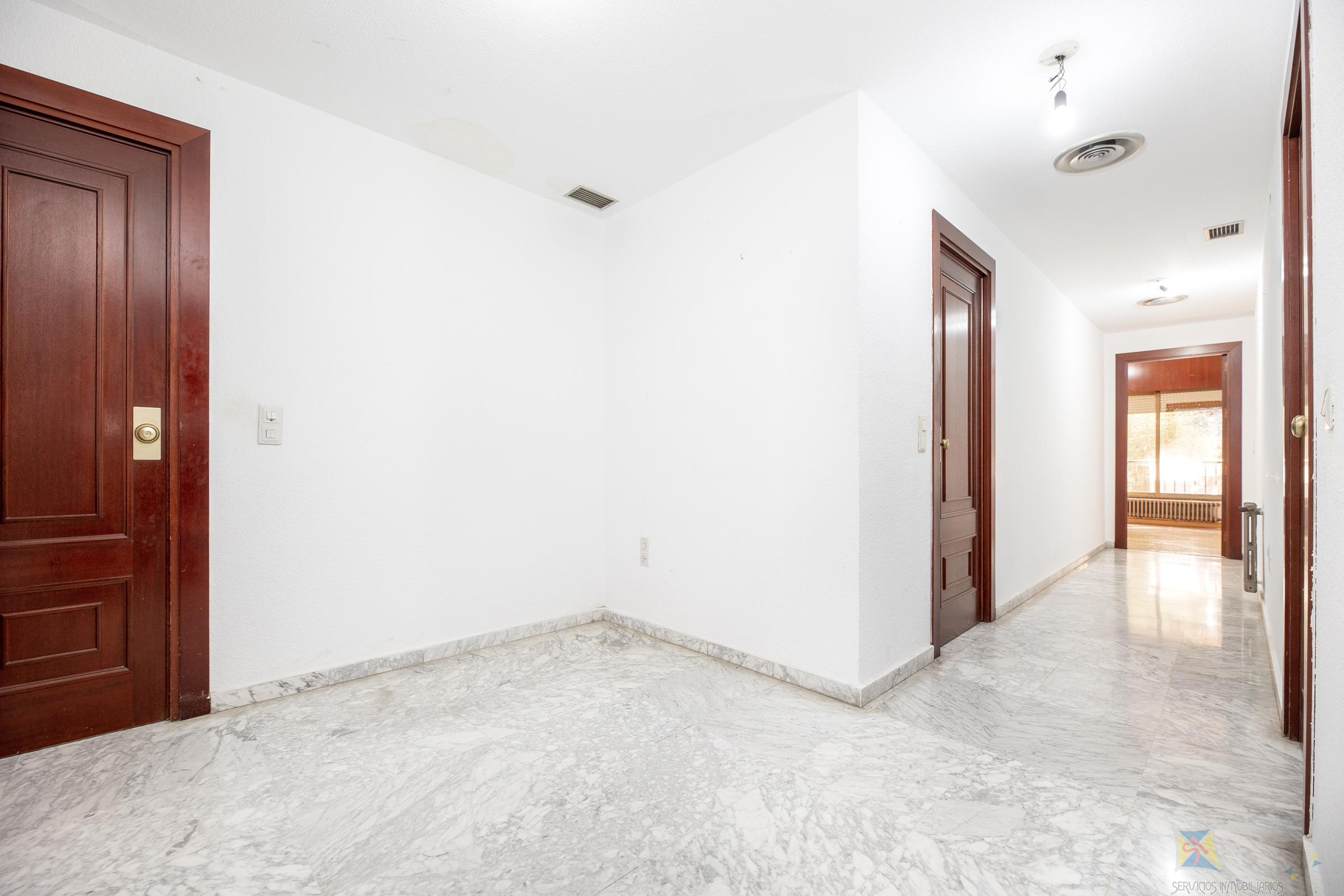 Venta de piso en Granada