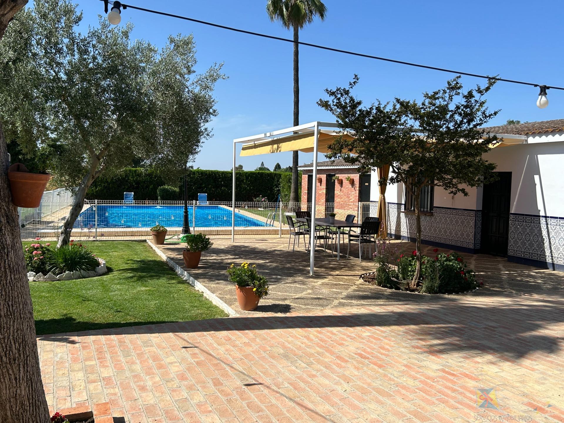 Venta de chalet en Villanueva del Ariscal