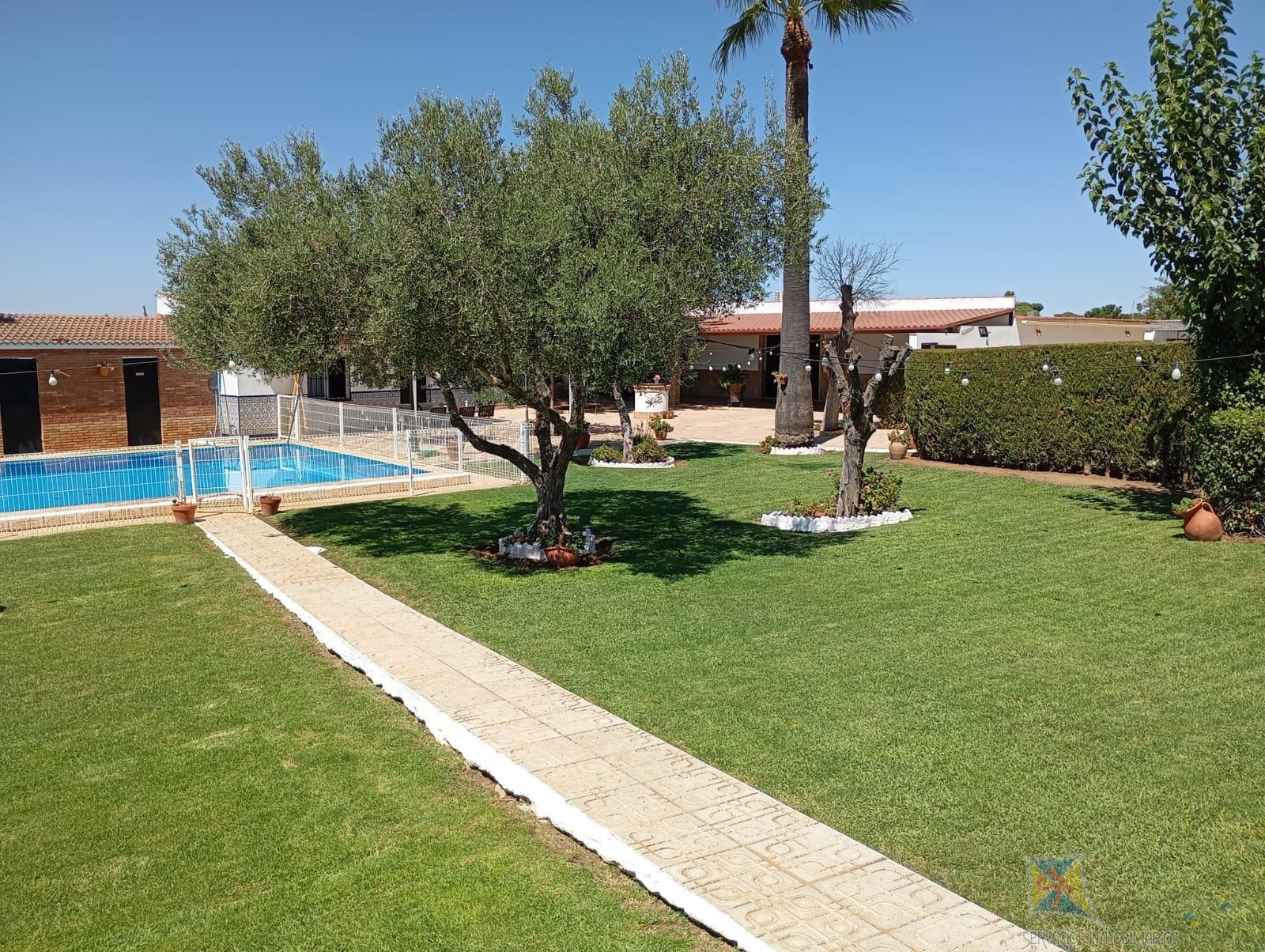 Venta de chalet en Villanueva del Ariscal