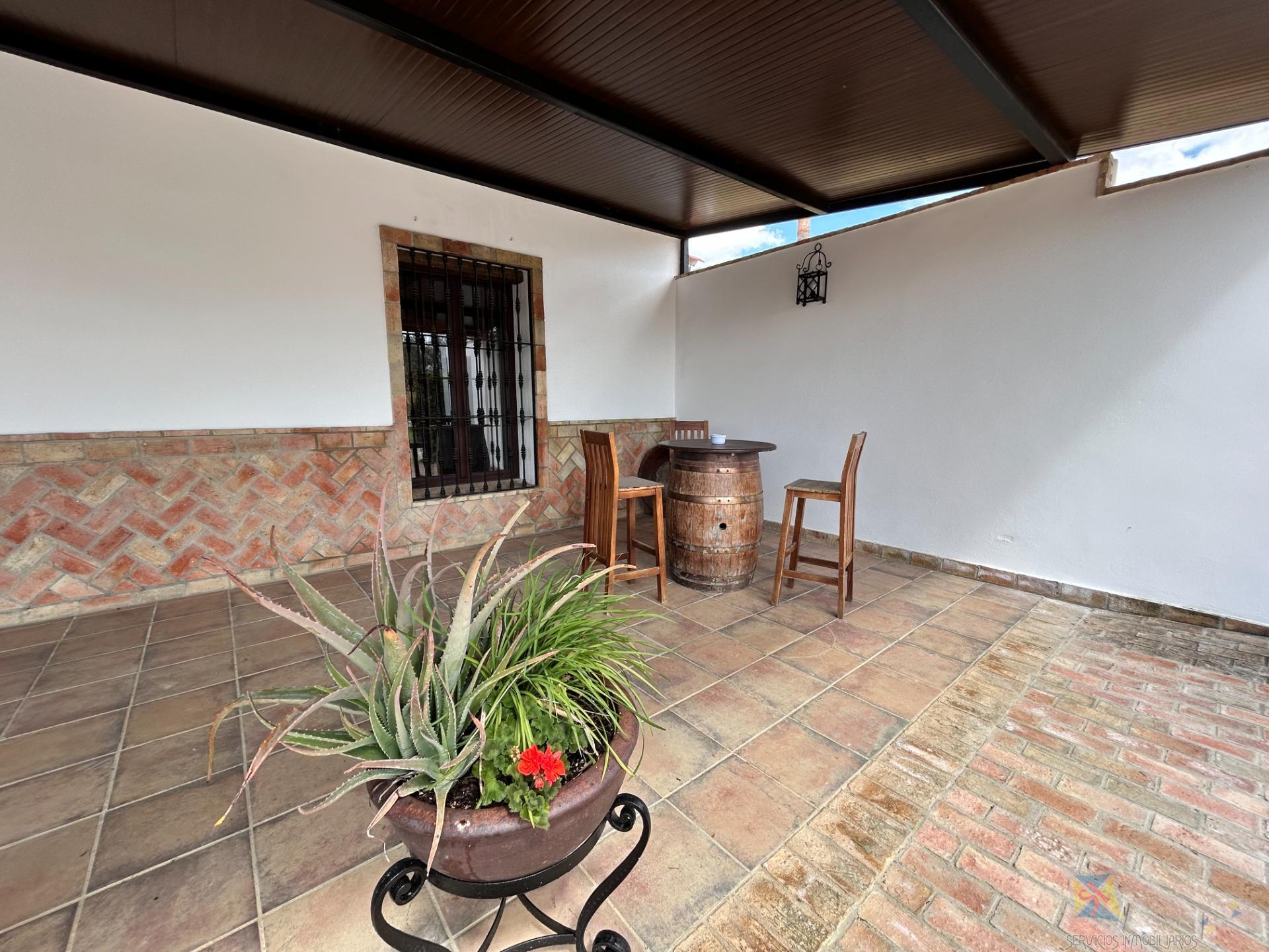 Venta de chalet en Villanueva del Ariscal