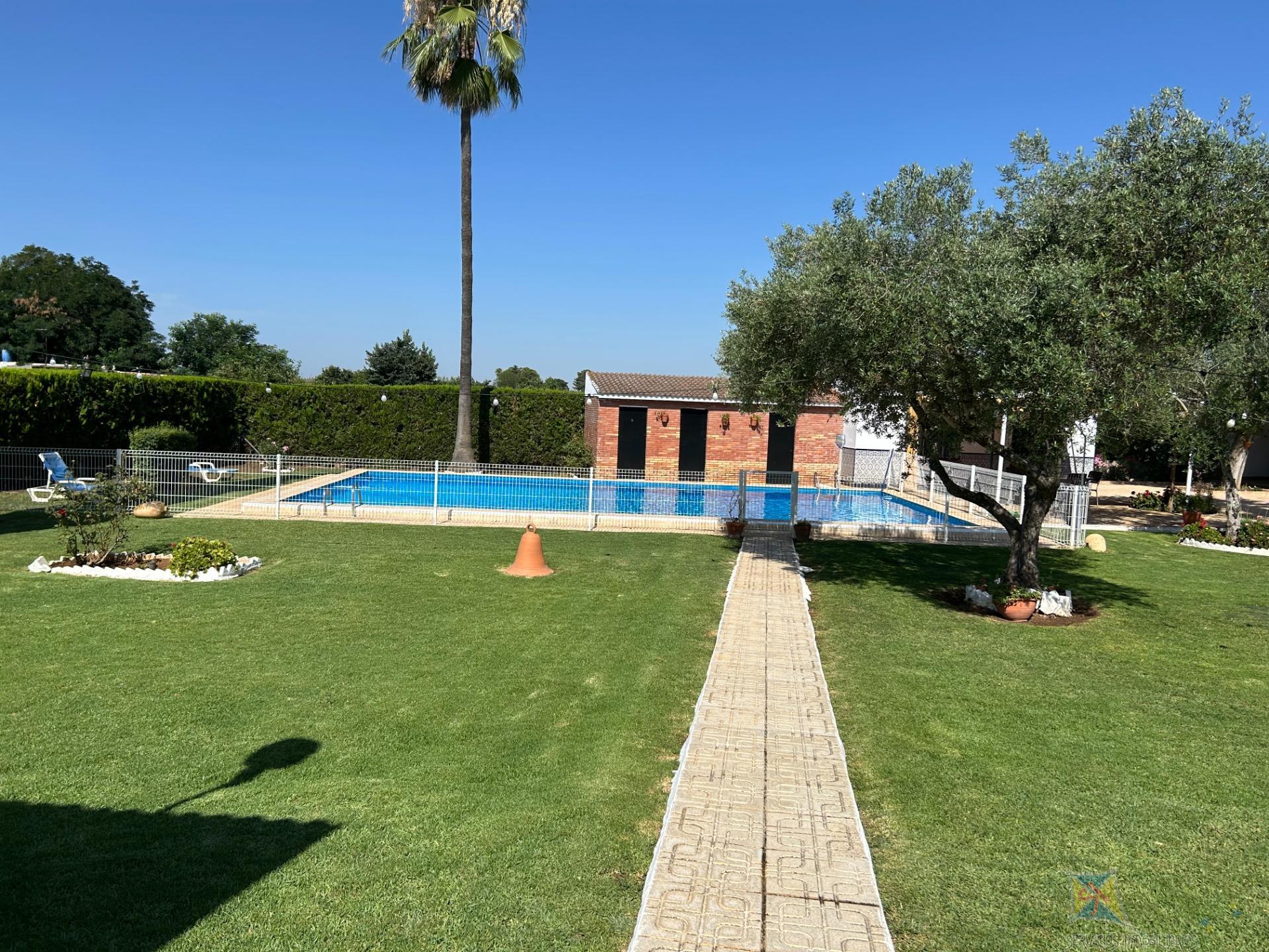 Venta de chalet en Villanueva del Ariscal