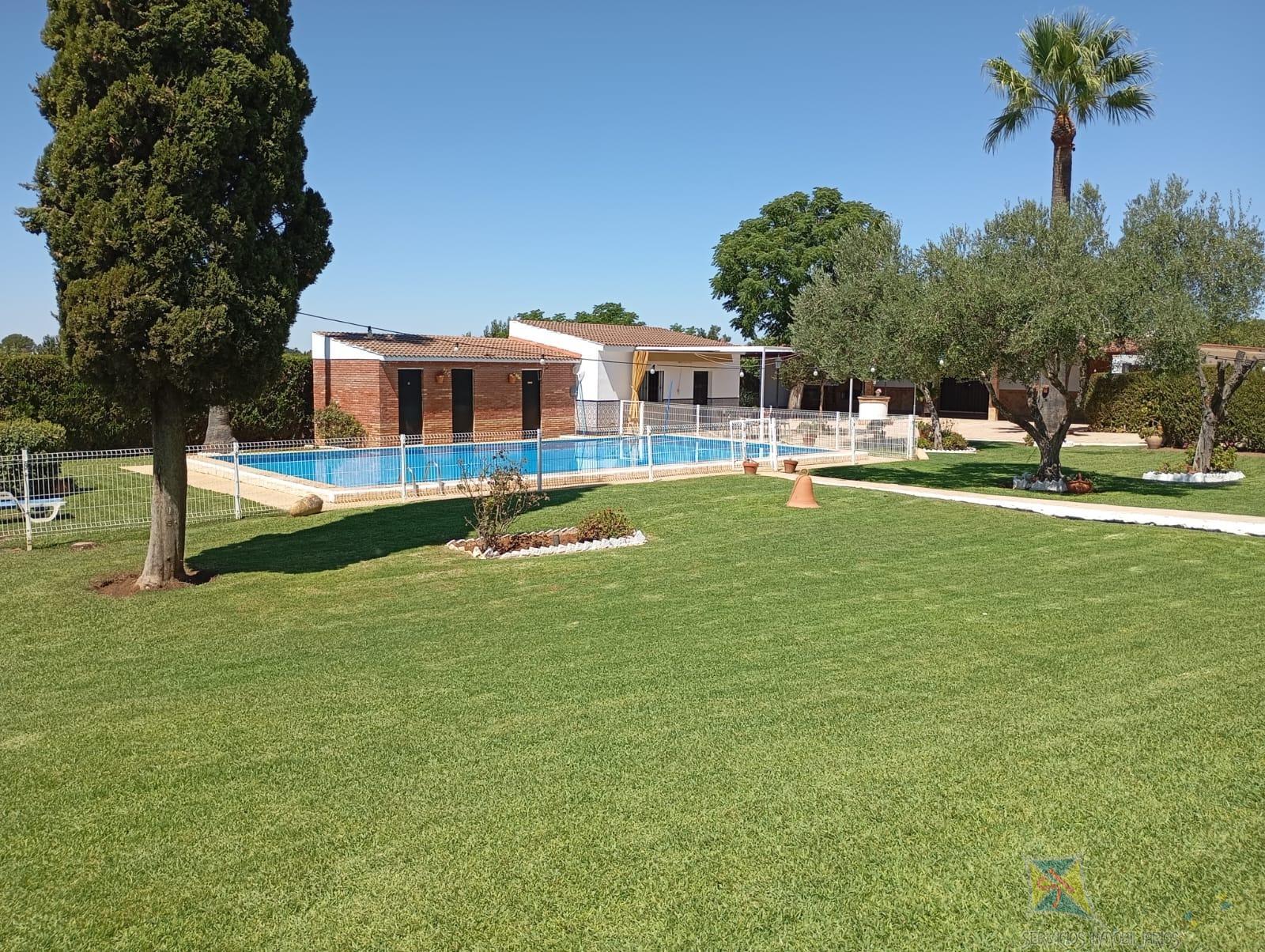 Venta de chalet en Villanueva del Ariscal