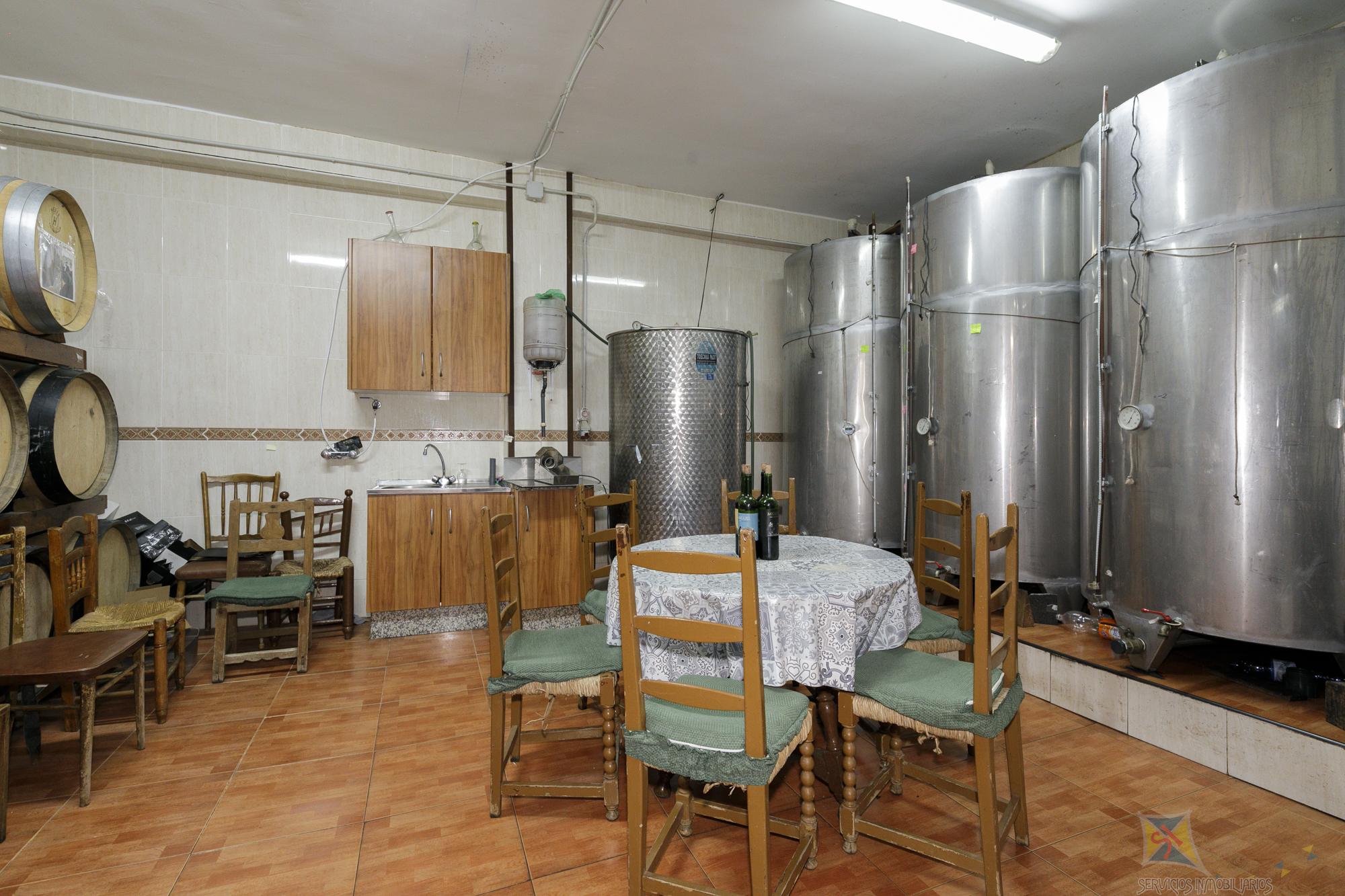 Venta de local en Granada